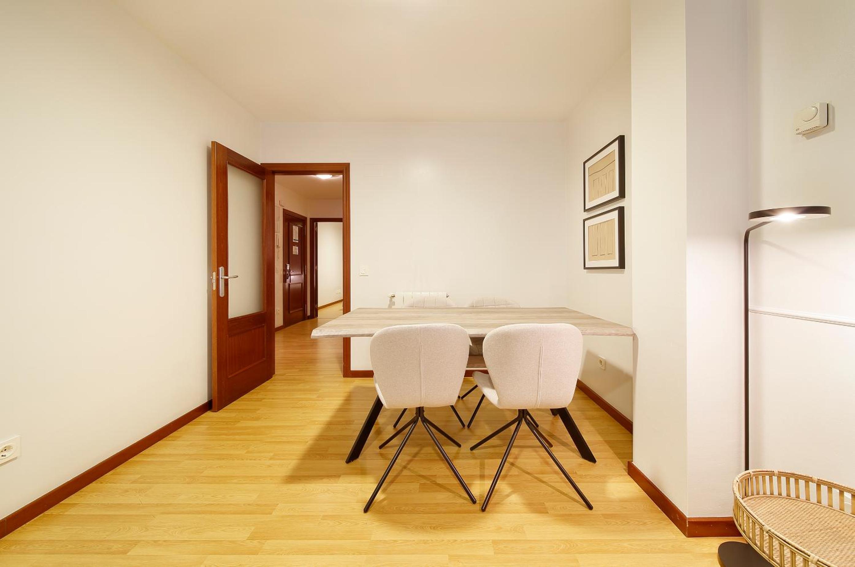 Two-Bedroom Apartment (4-5 Adults) - Photo 19