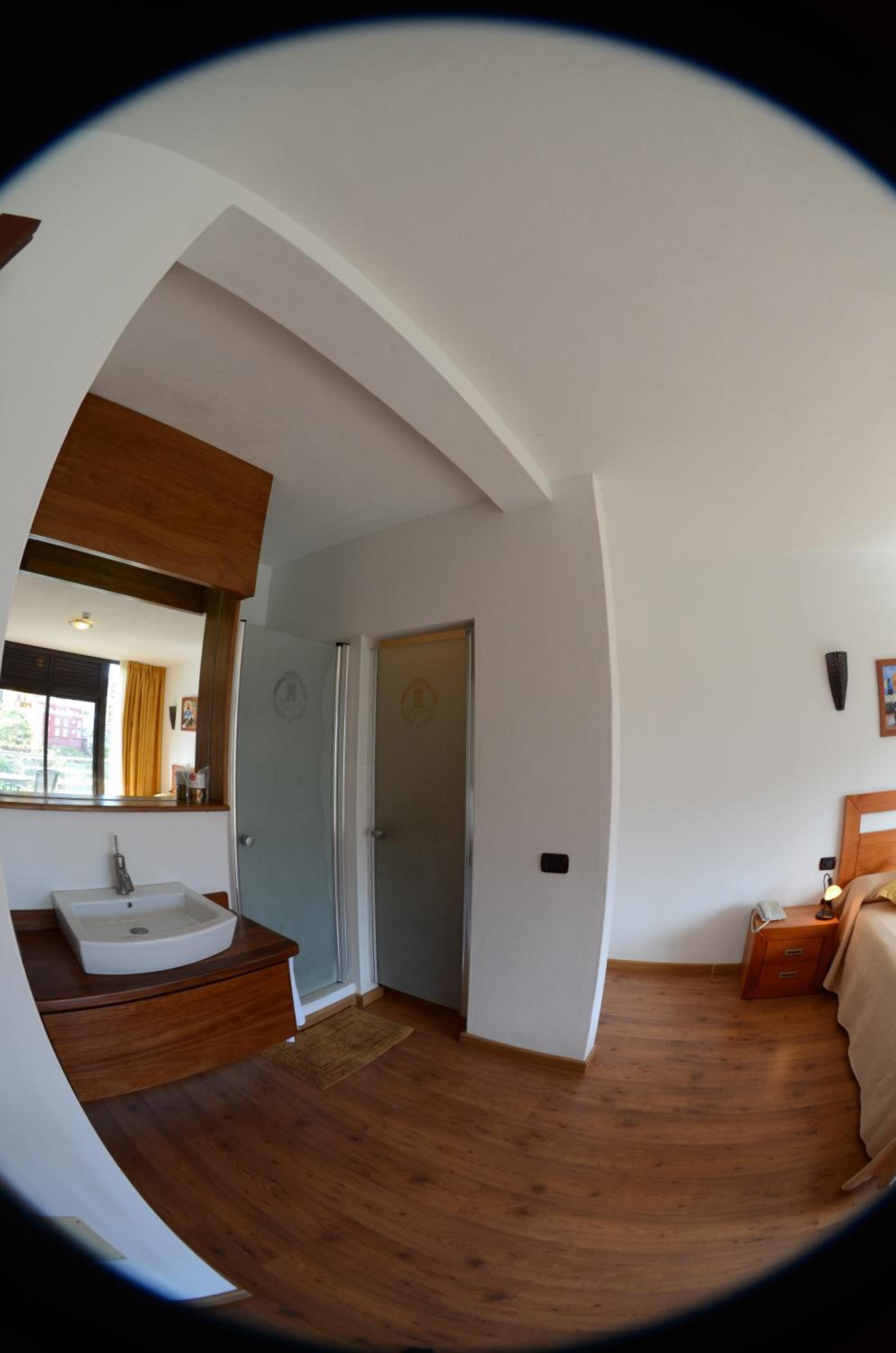 Single Room photo 2