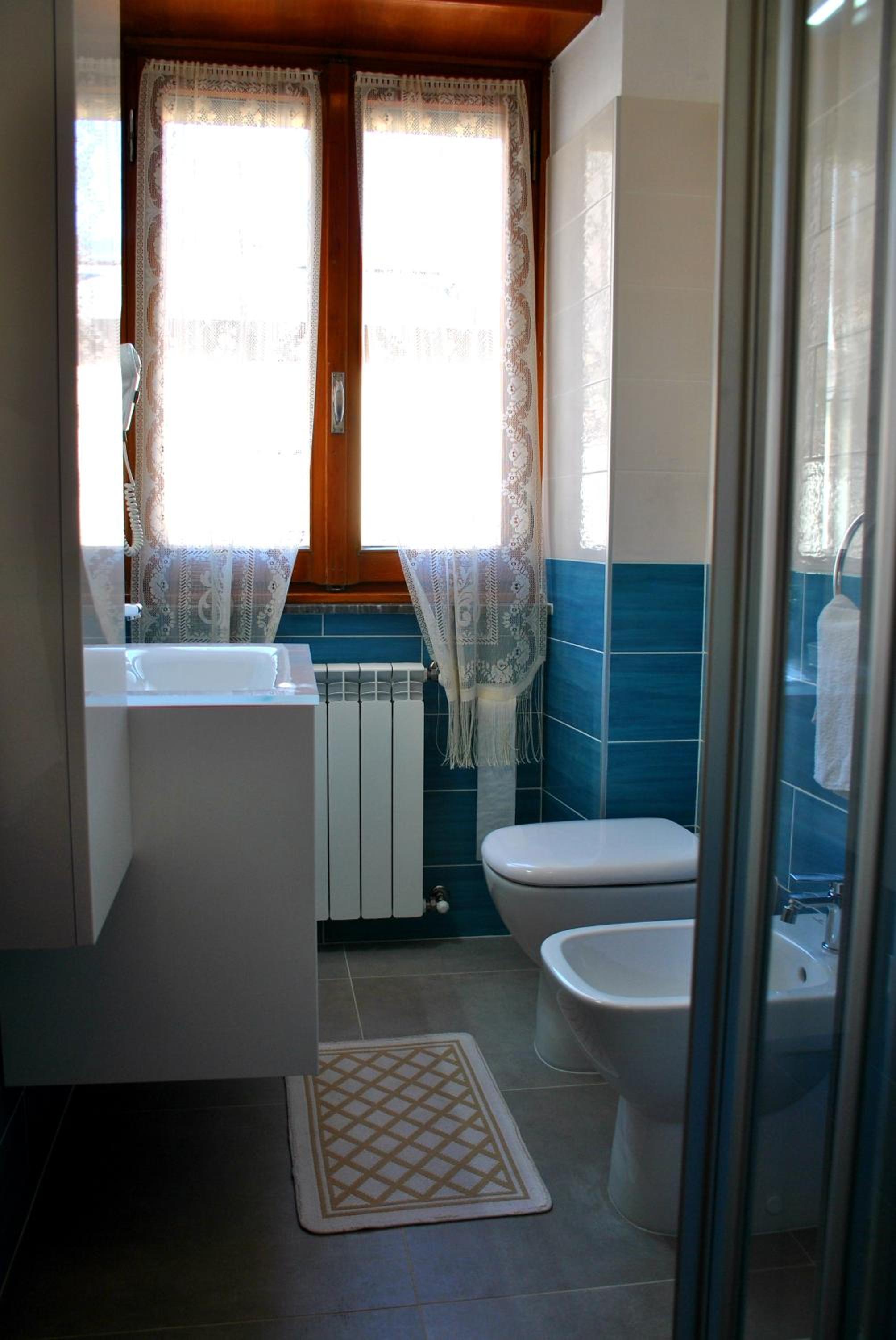 Quadruple Room with Balcony photo 2