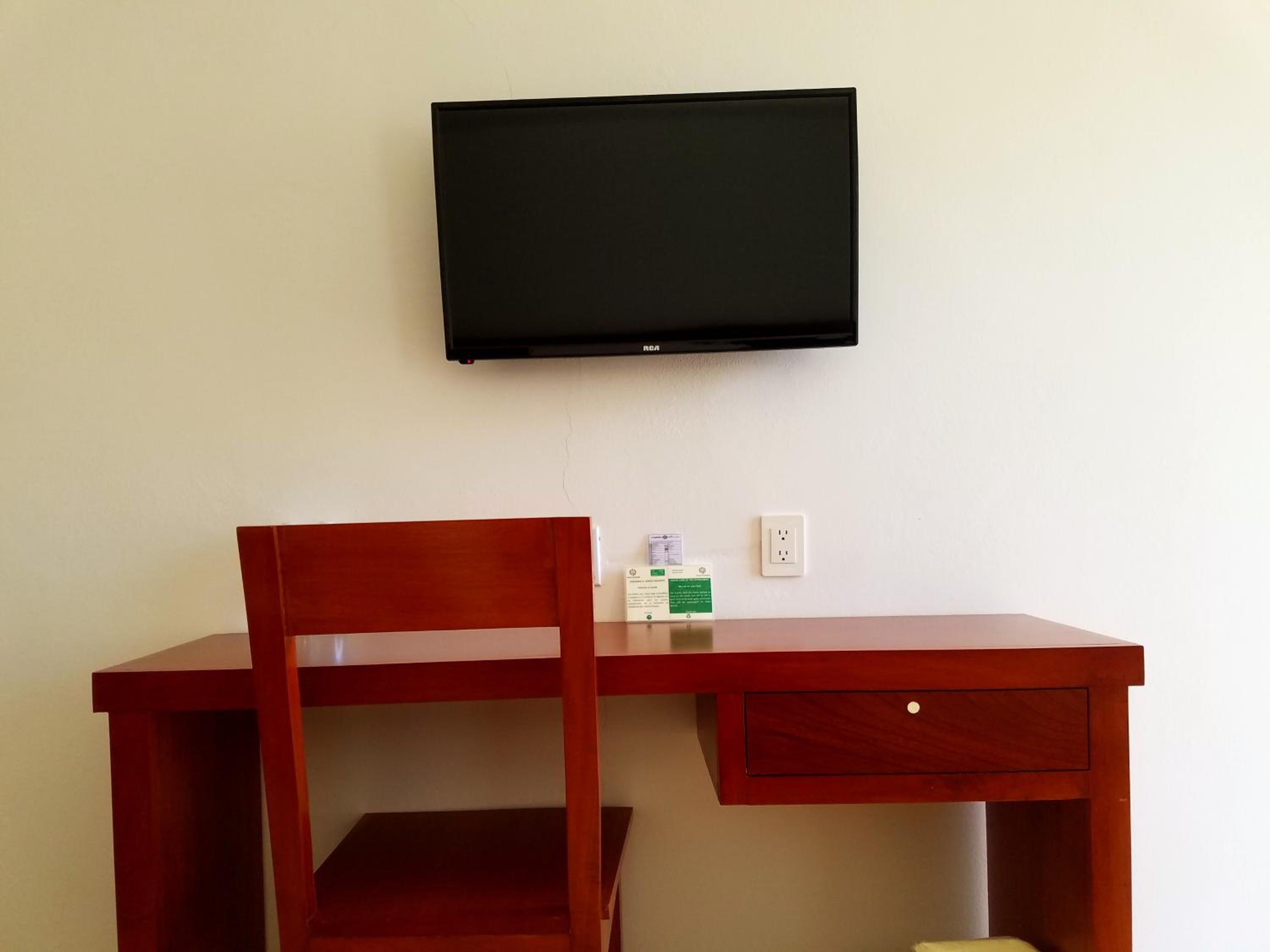 Twin Room - Photo 4
