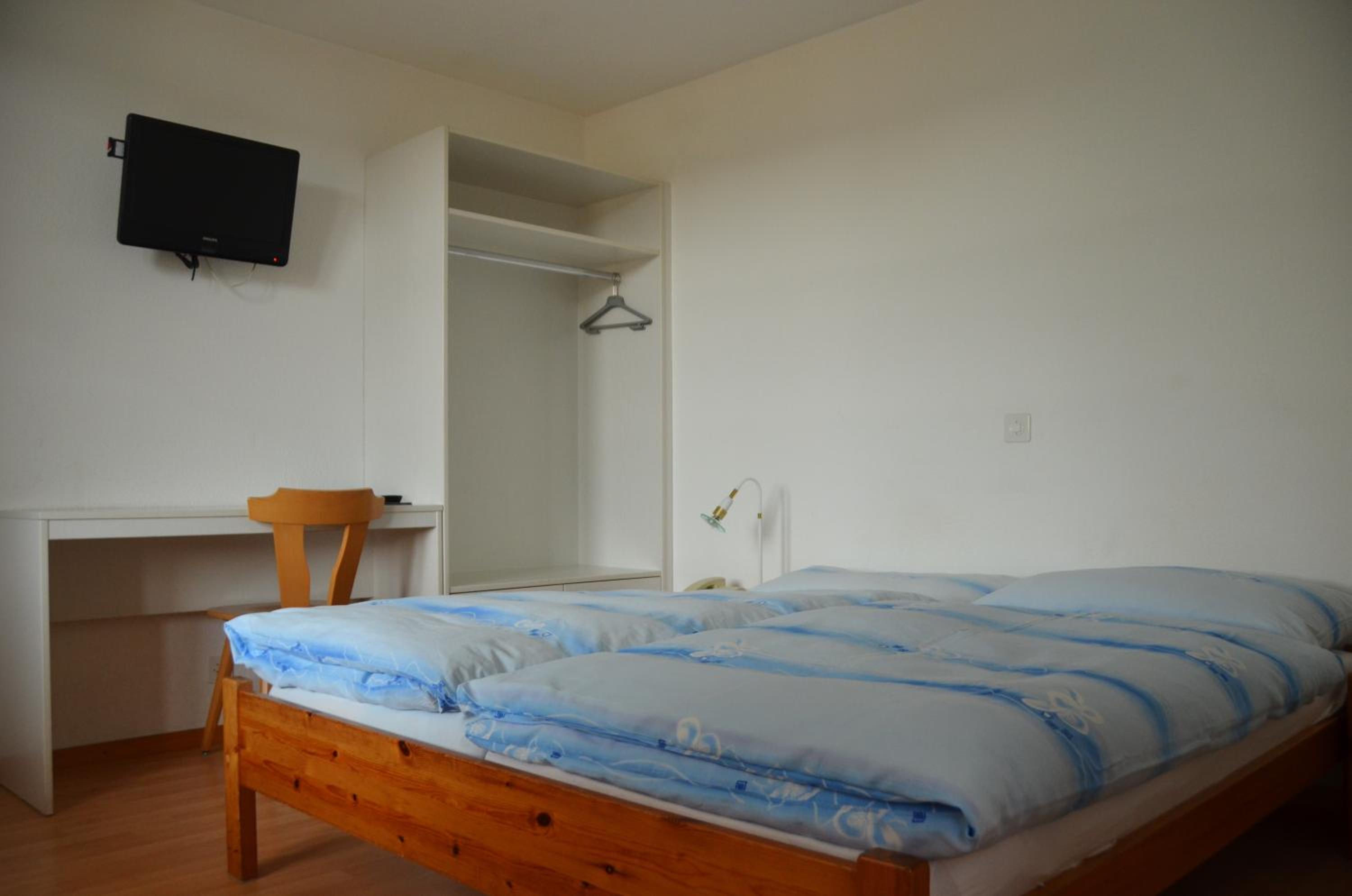 Small Double Room - Photo 4