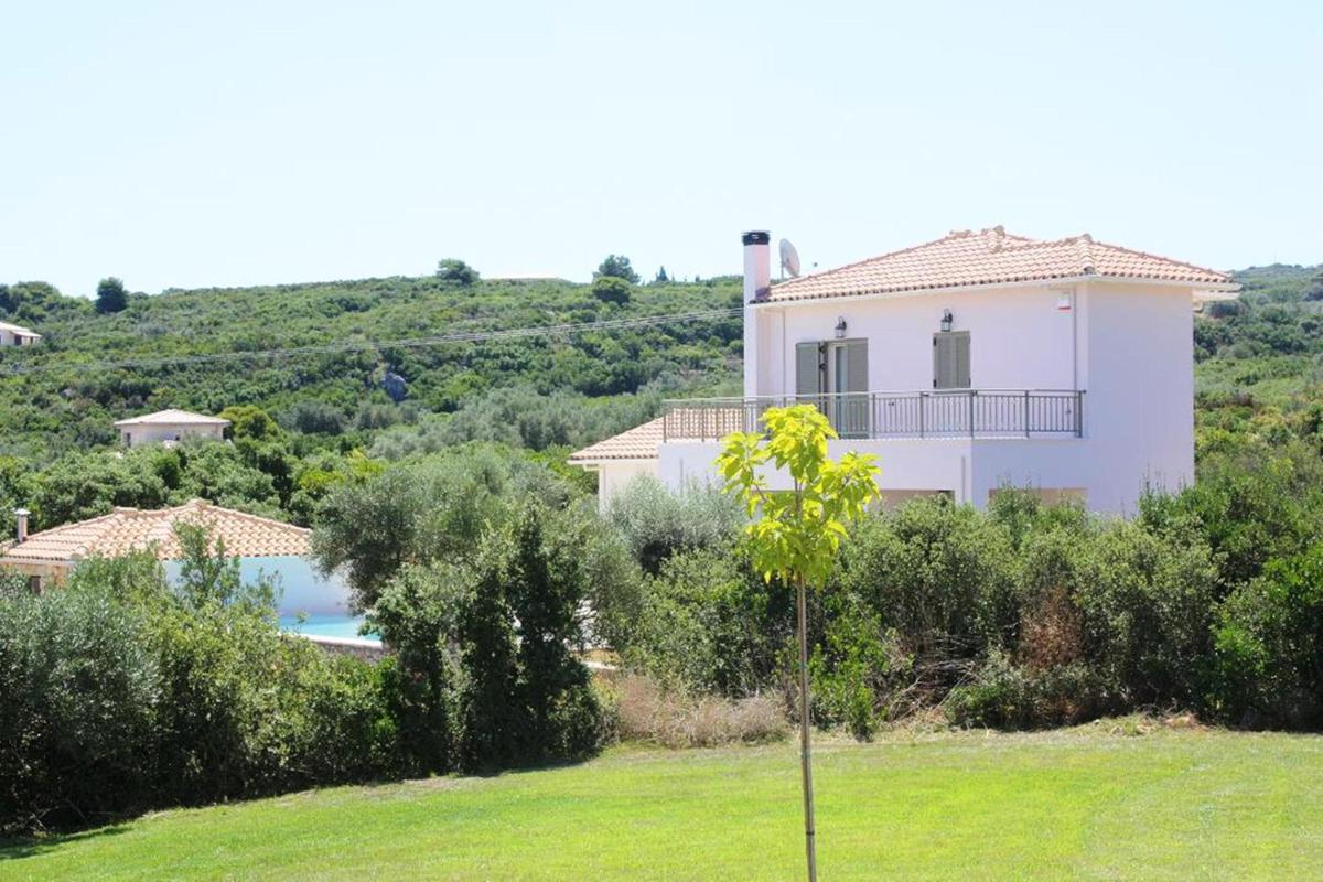 Villa with Sea View photo 2