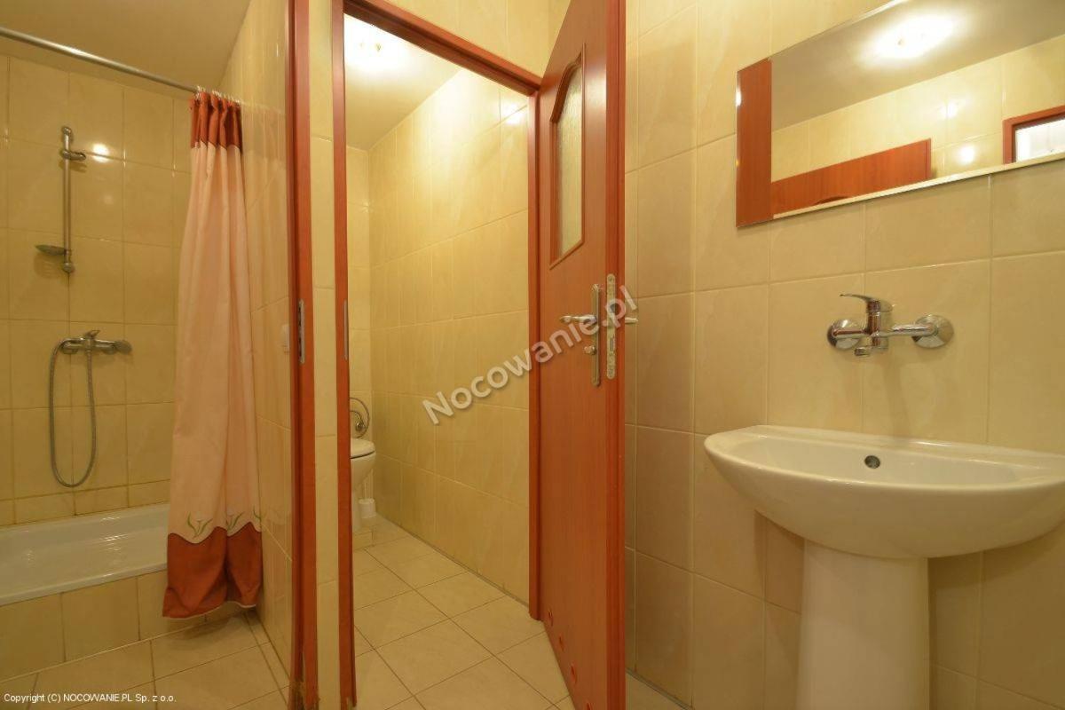 Studio Apartment - Photo 2