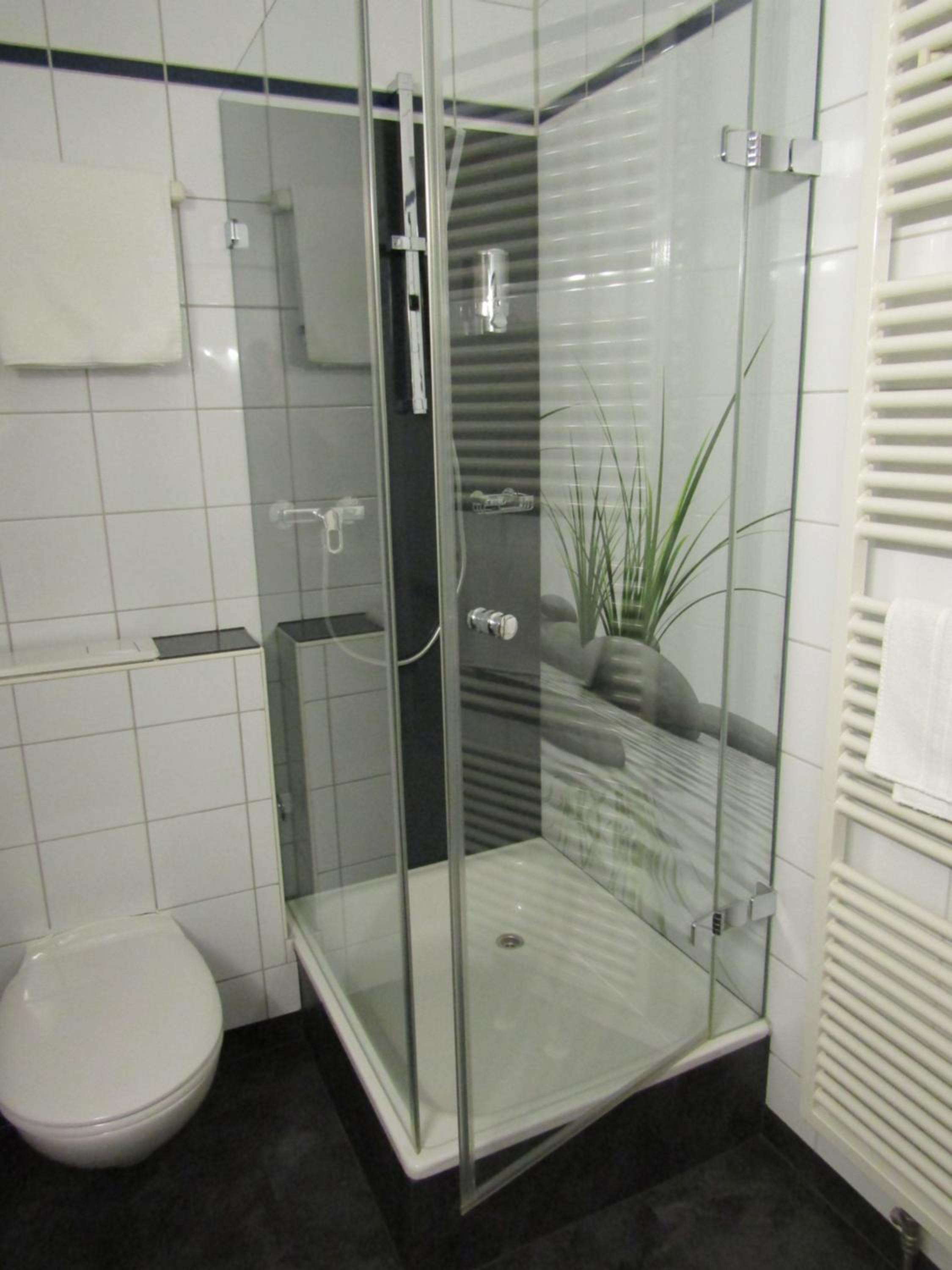 Double Room - Photo 11