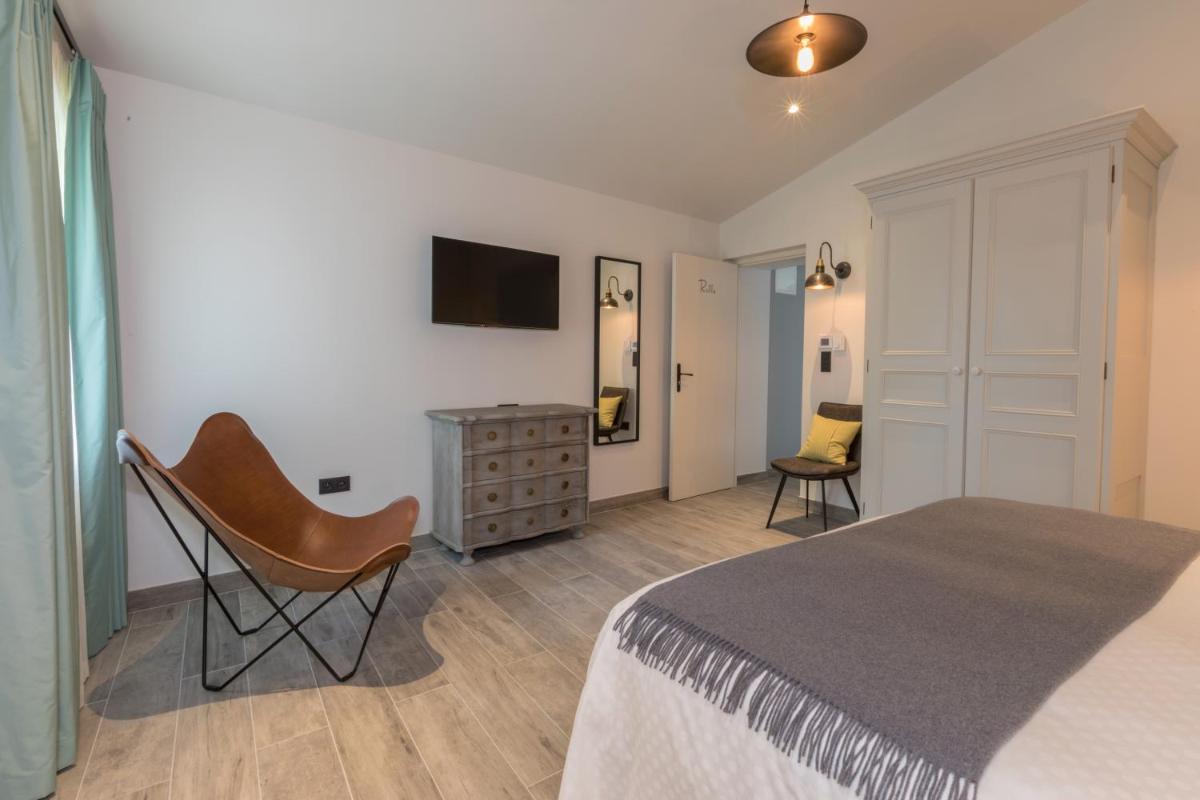 Deluxe Double or Twin Room photo 2
