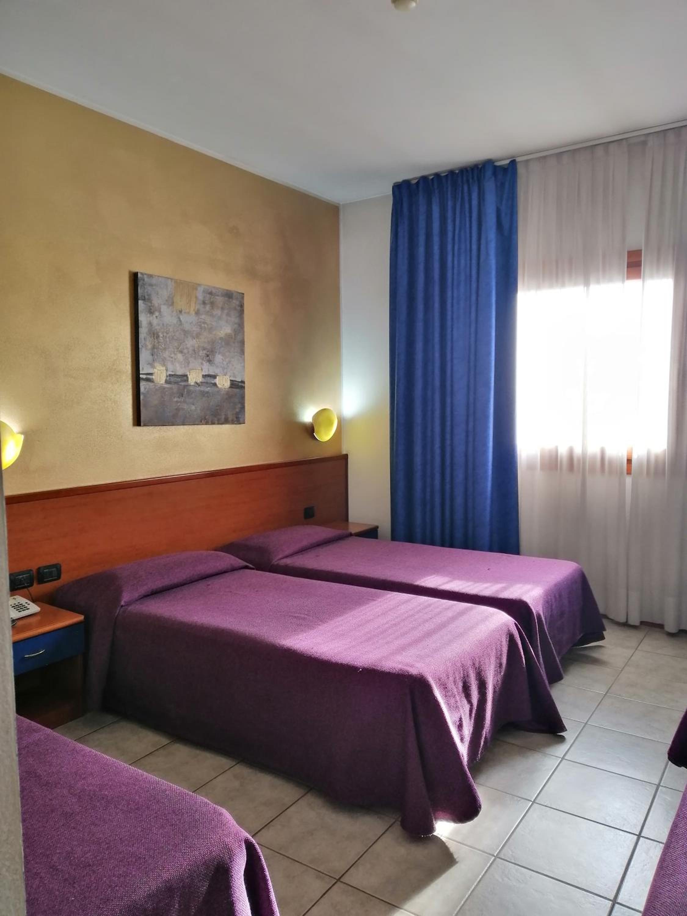 Triple Room - Photo 1