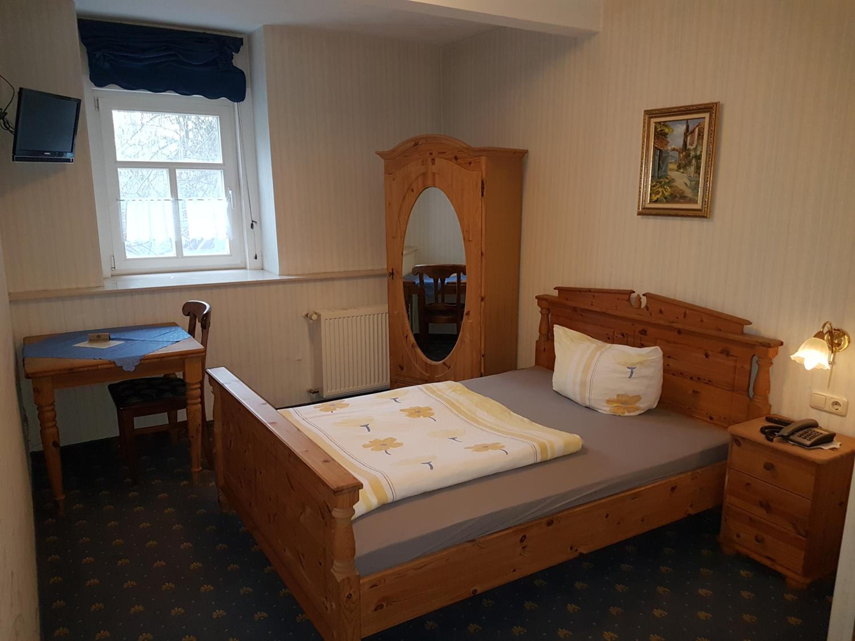Double Room - Photo 2