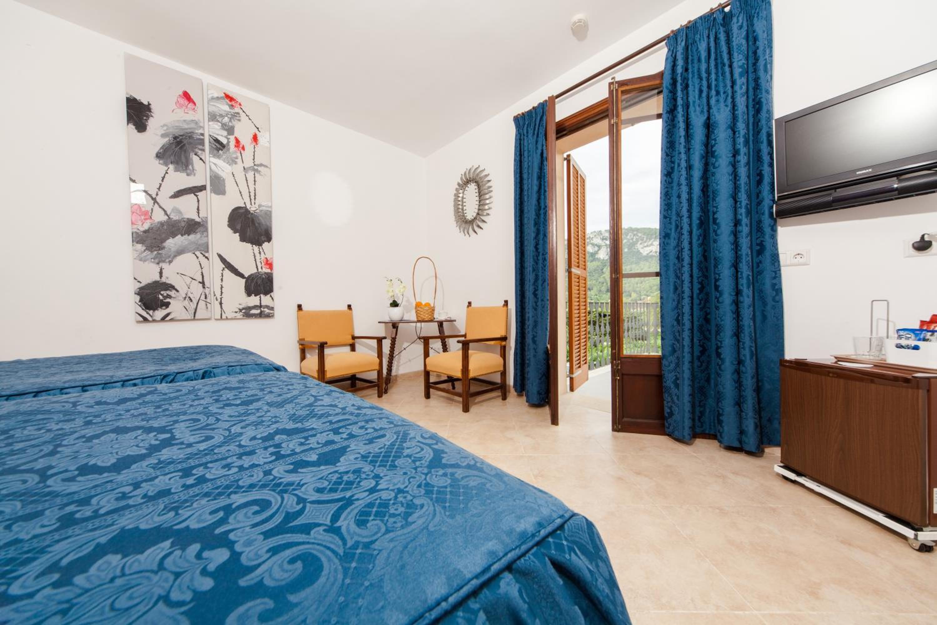 Twin Room with Terrace and Tramuntana View