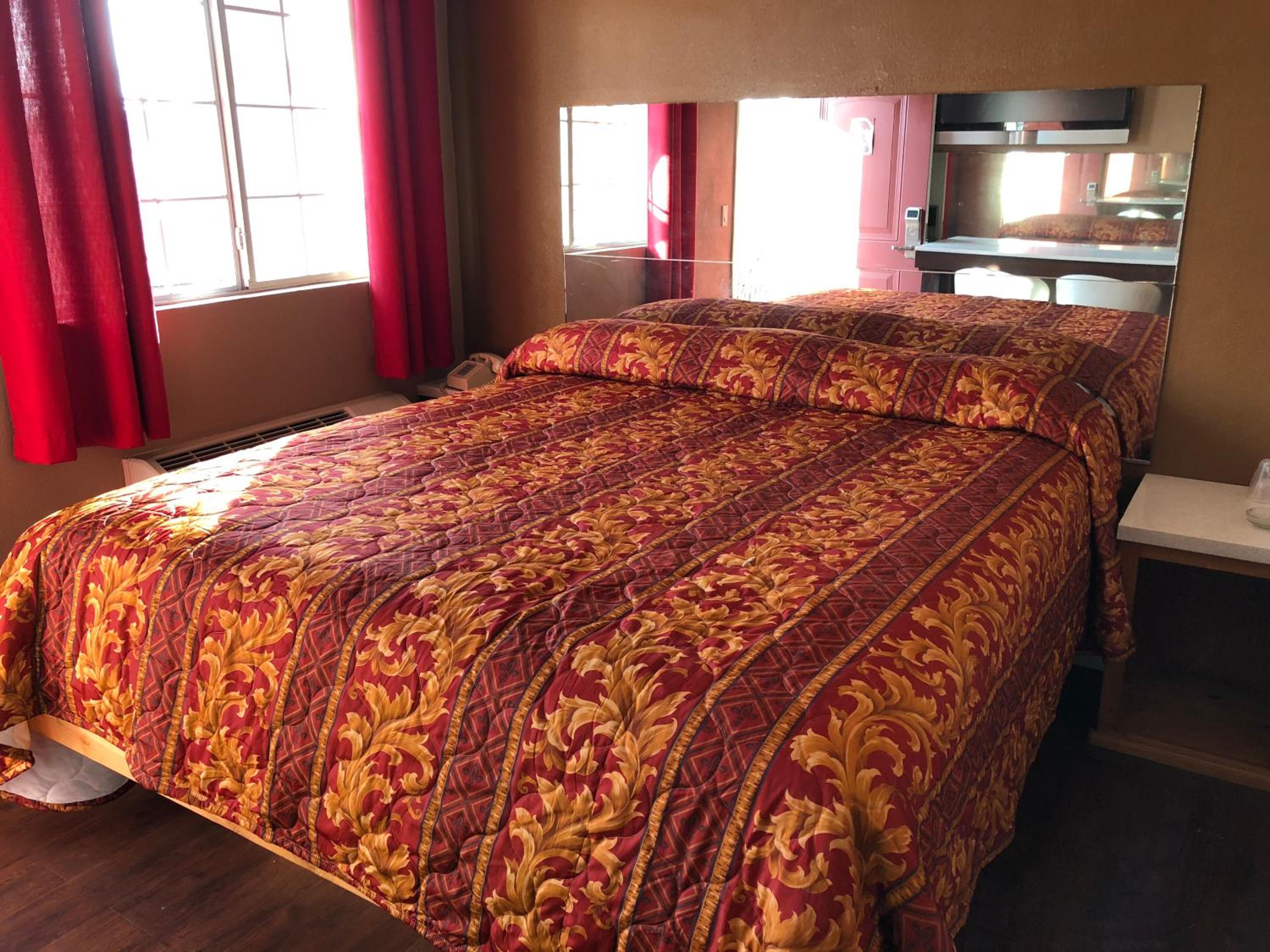 King Room with Spa Bath