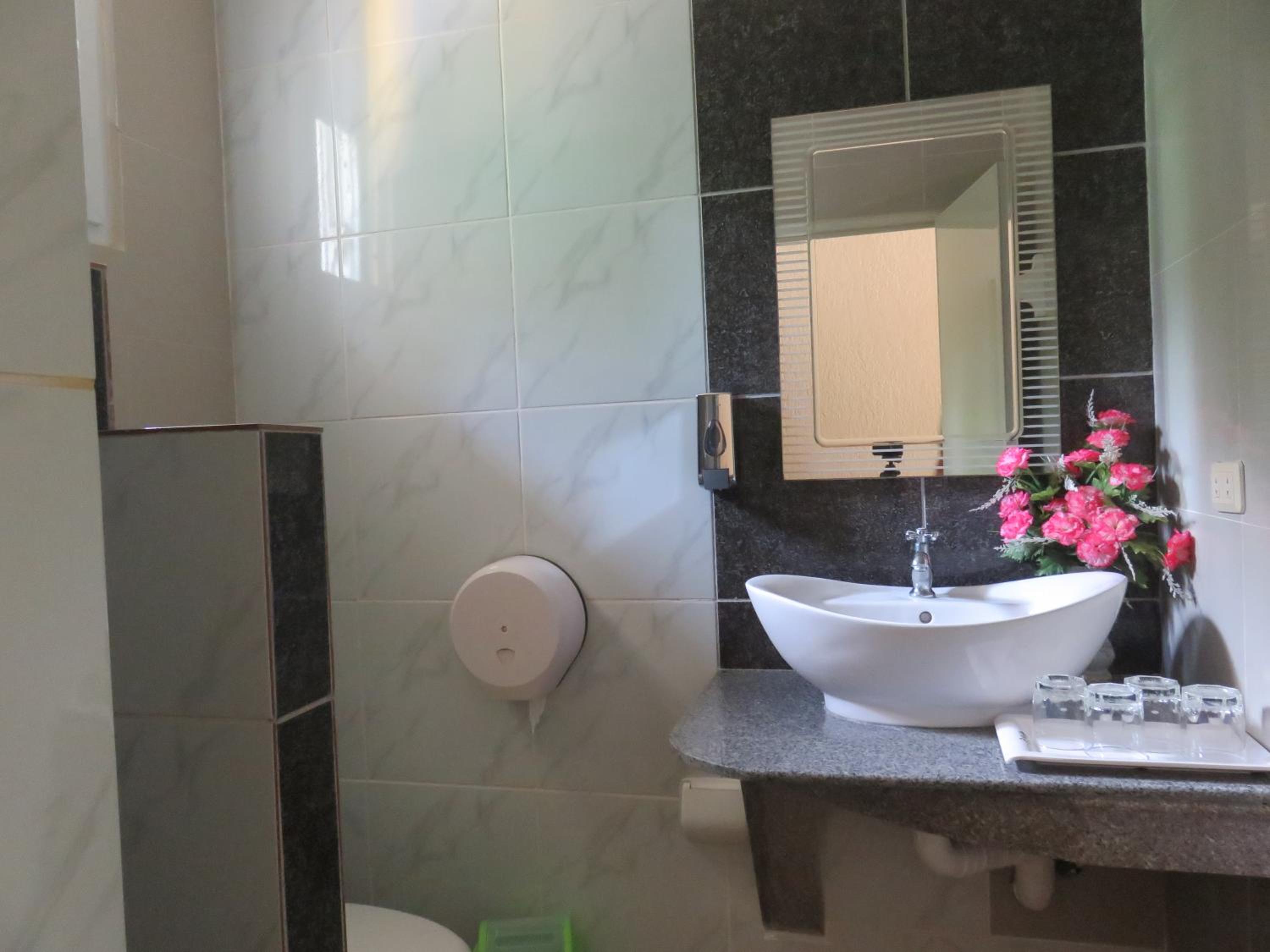 Super Deluxe Room - Photo 2