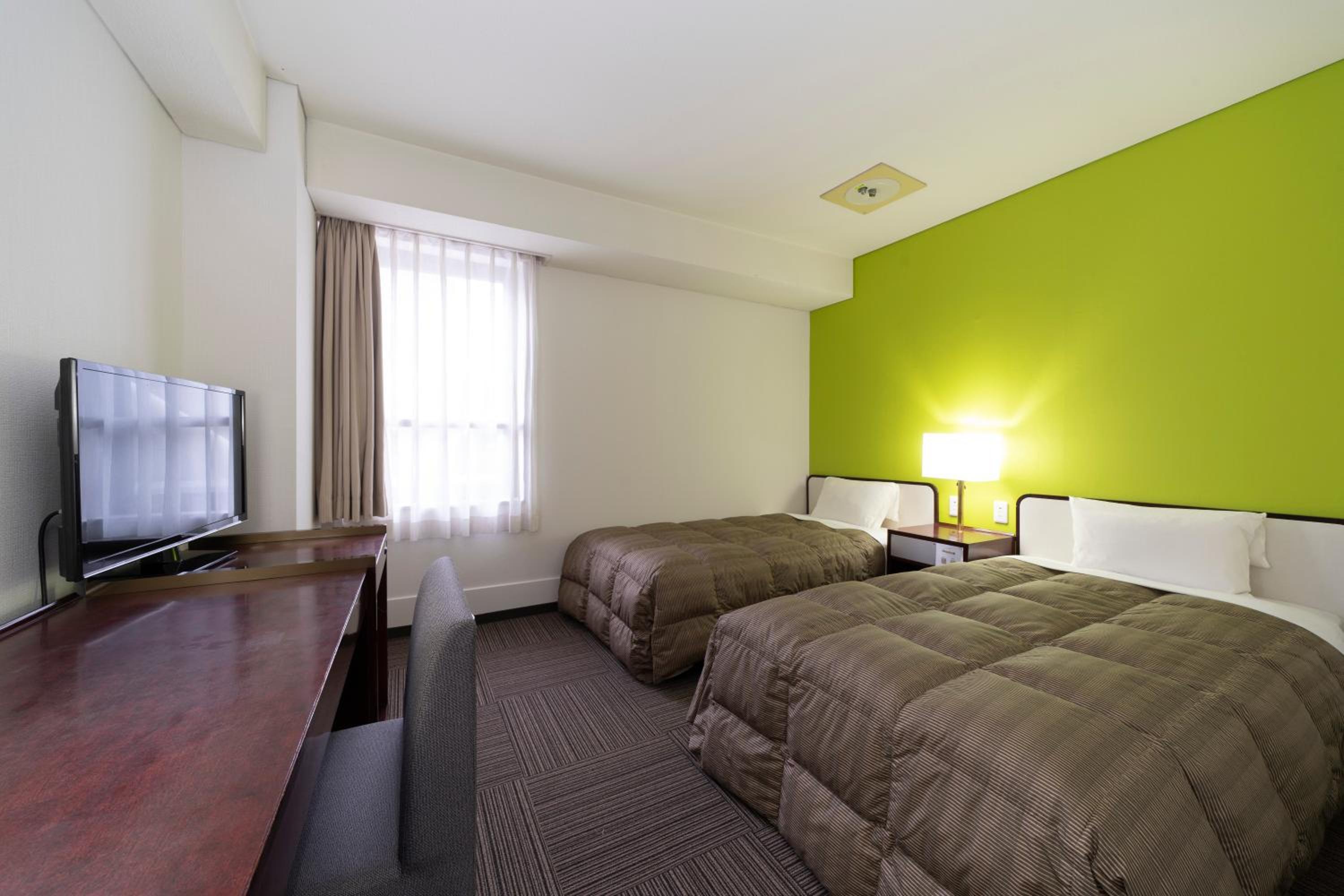 Twin Room - Non-Smoking - Photo 1