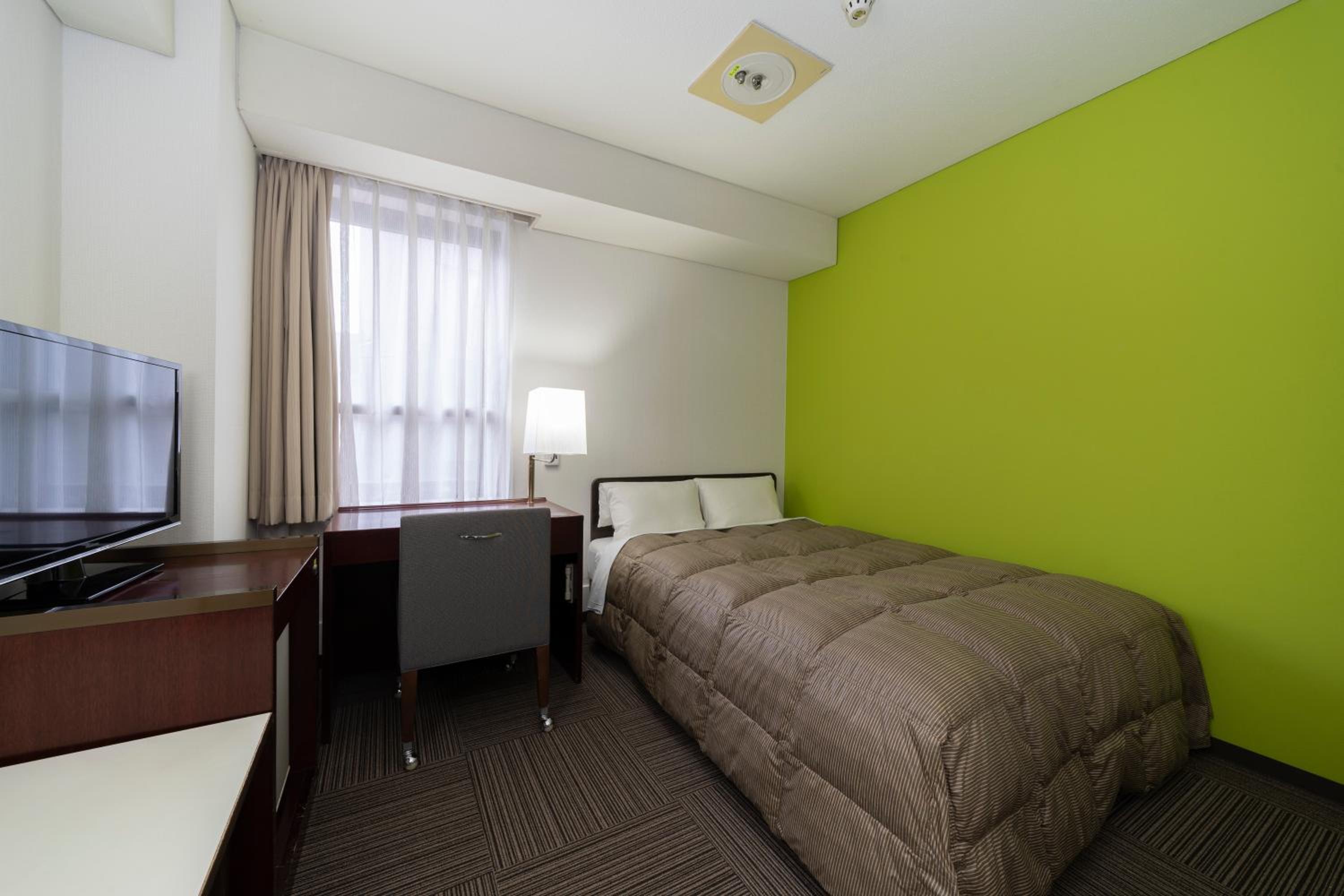 Single Room - Non-Smoking - Photo 1