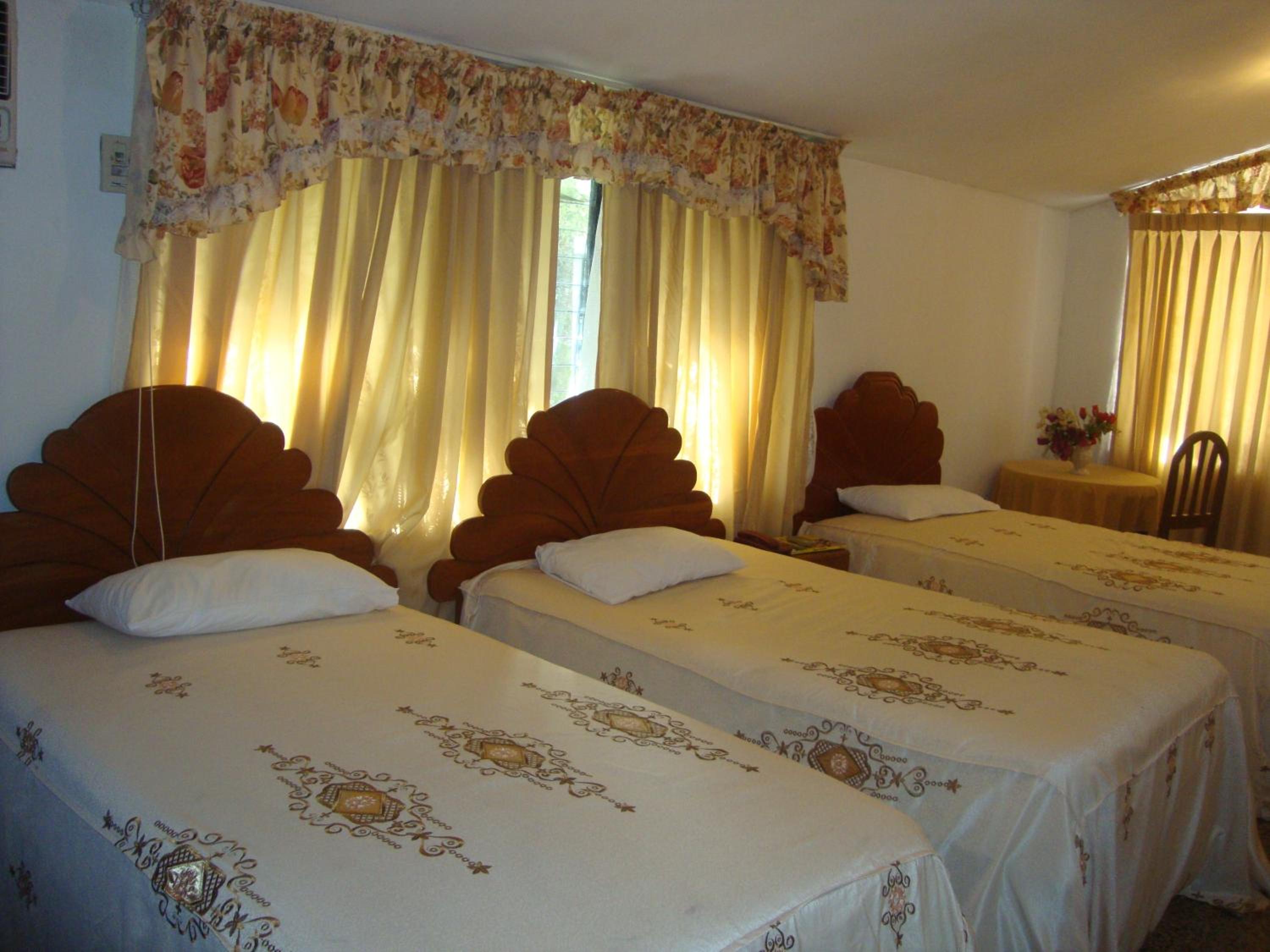 Standard Triple Room photo 3