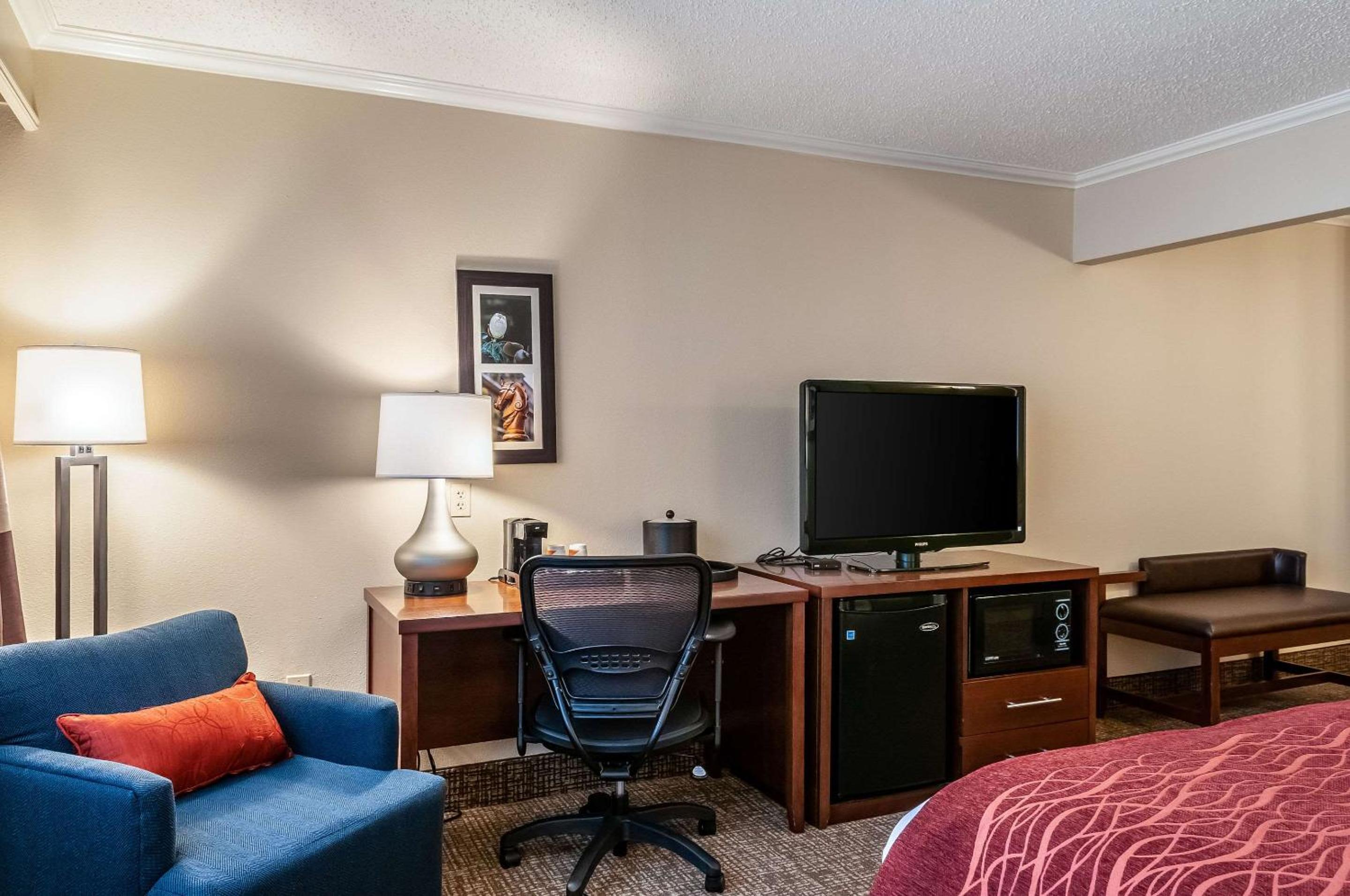 King Room - Disability Access/Non-Smoking - Photo 2
