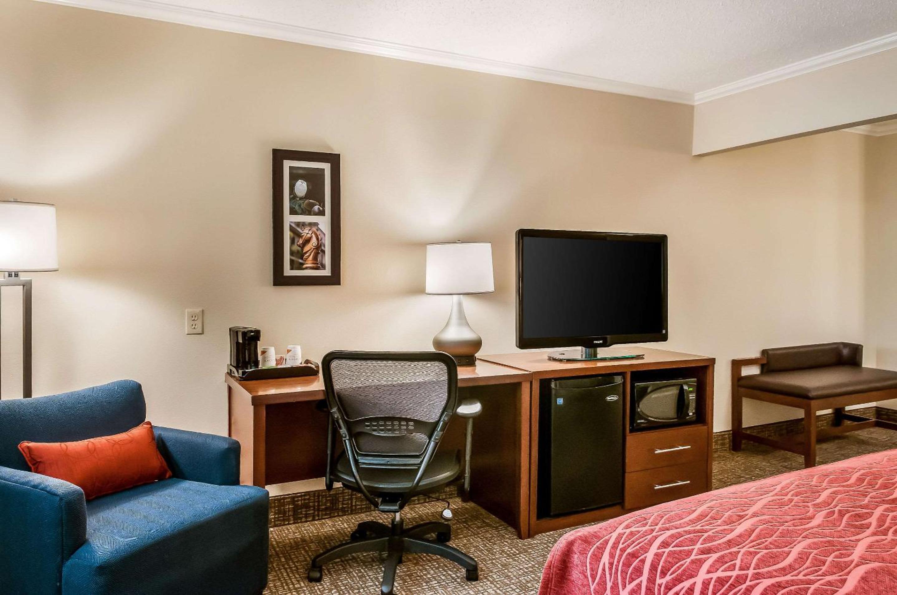 King Room - Disability Access/Non-Smoking - Photo 4