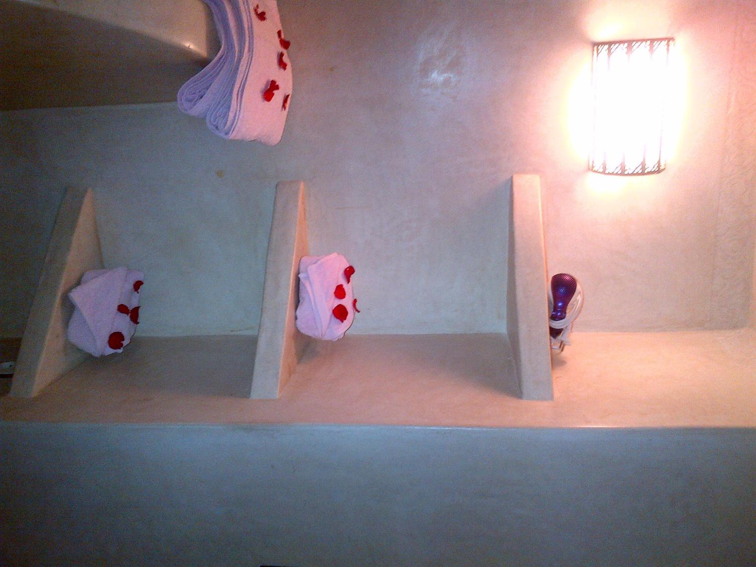 Double Room - Photo 35