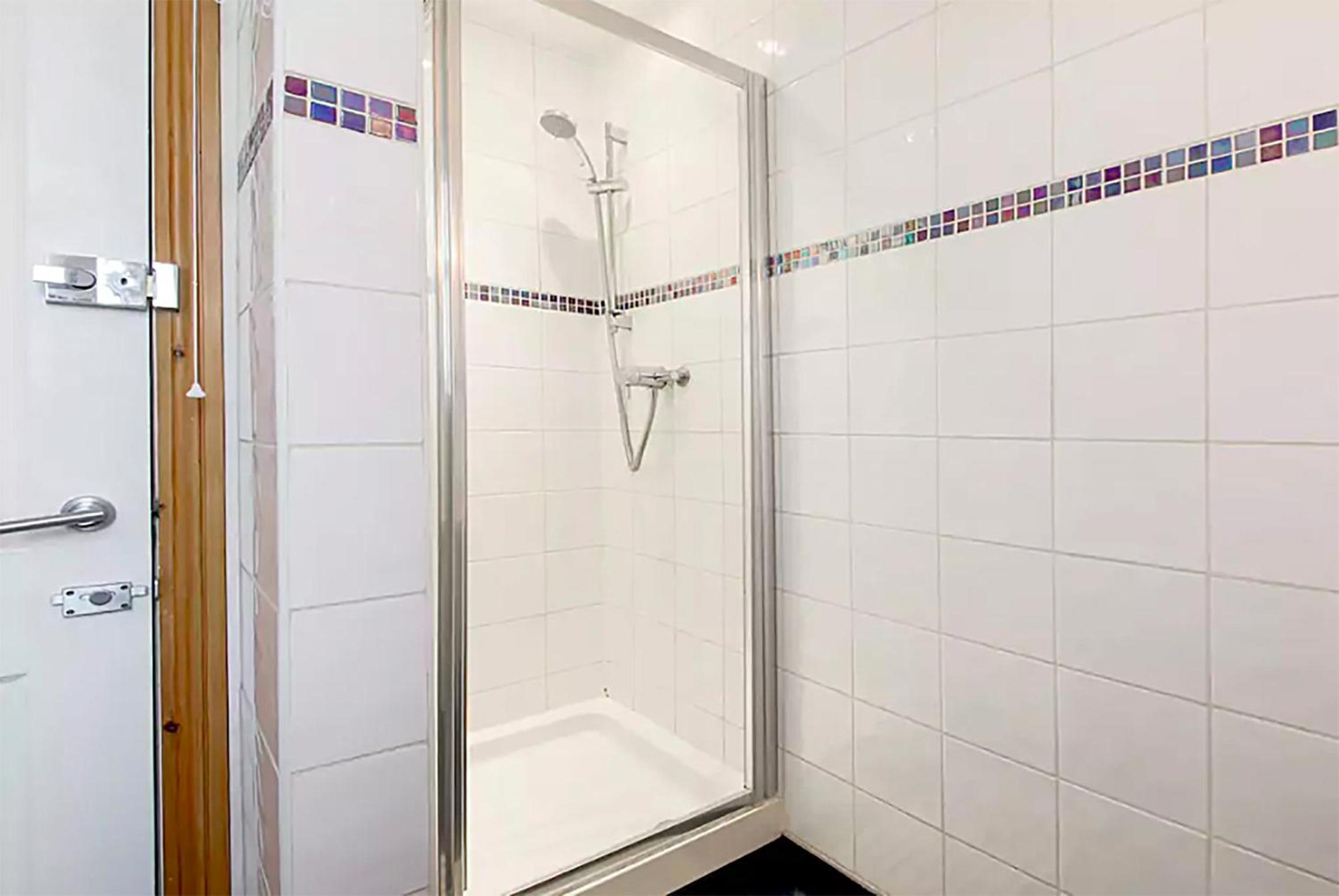 Double Room with Shared Bathroom, photo 7