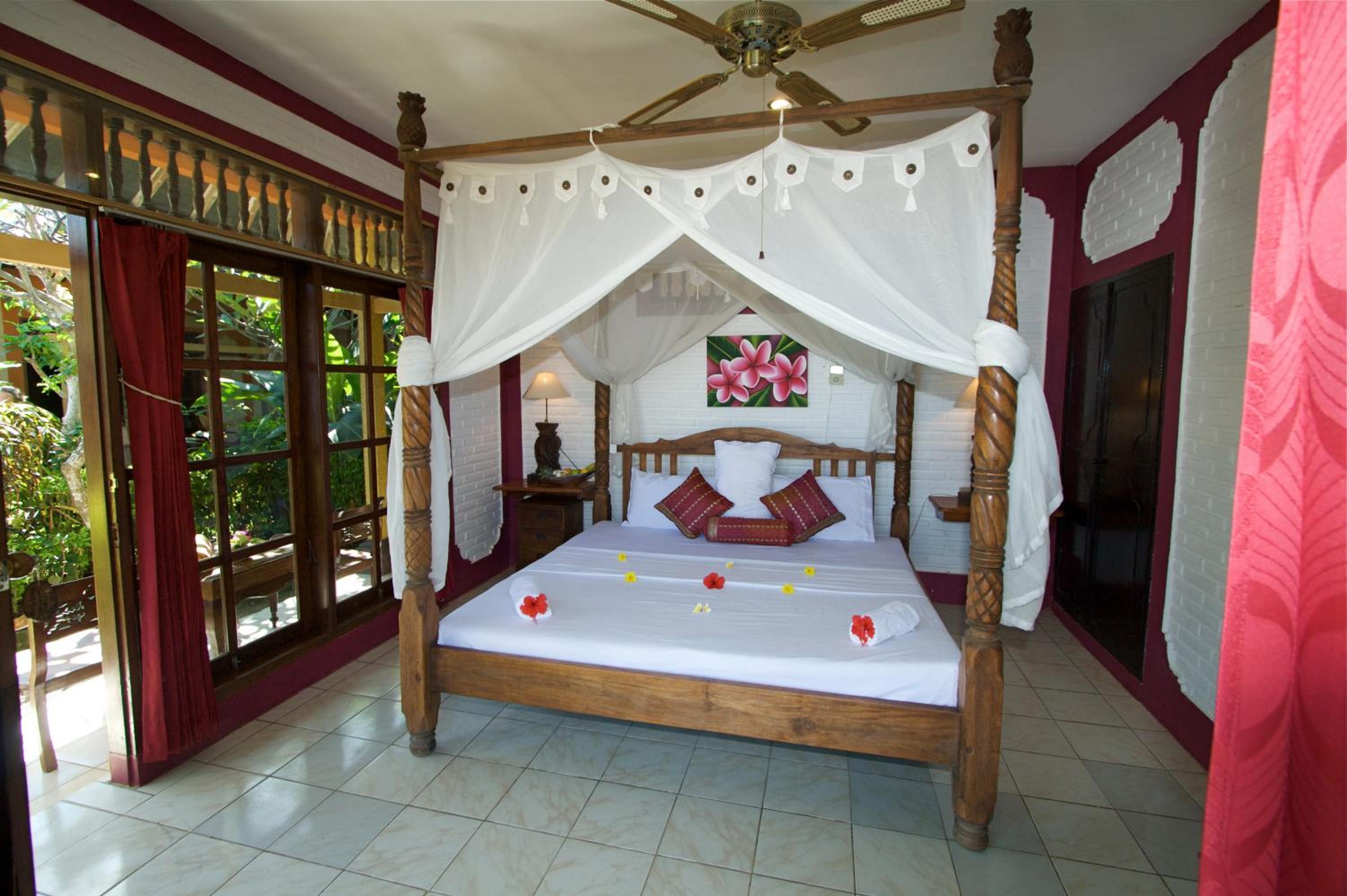 One-Bedroom Bungalow - Photo 4