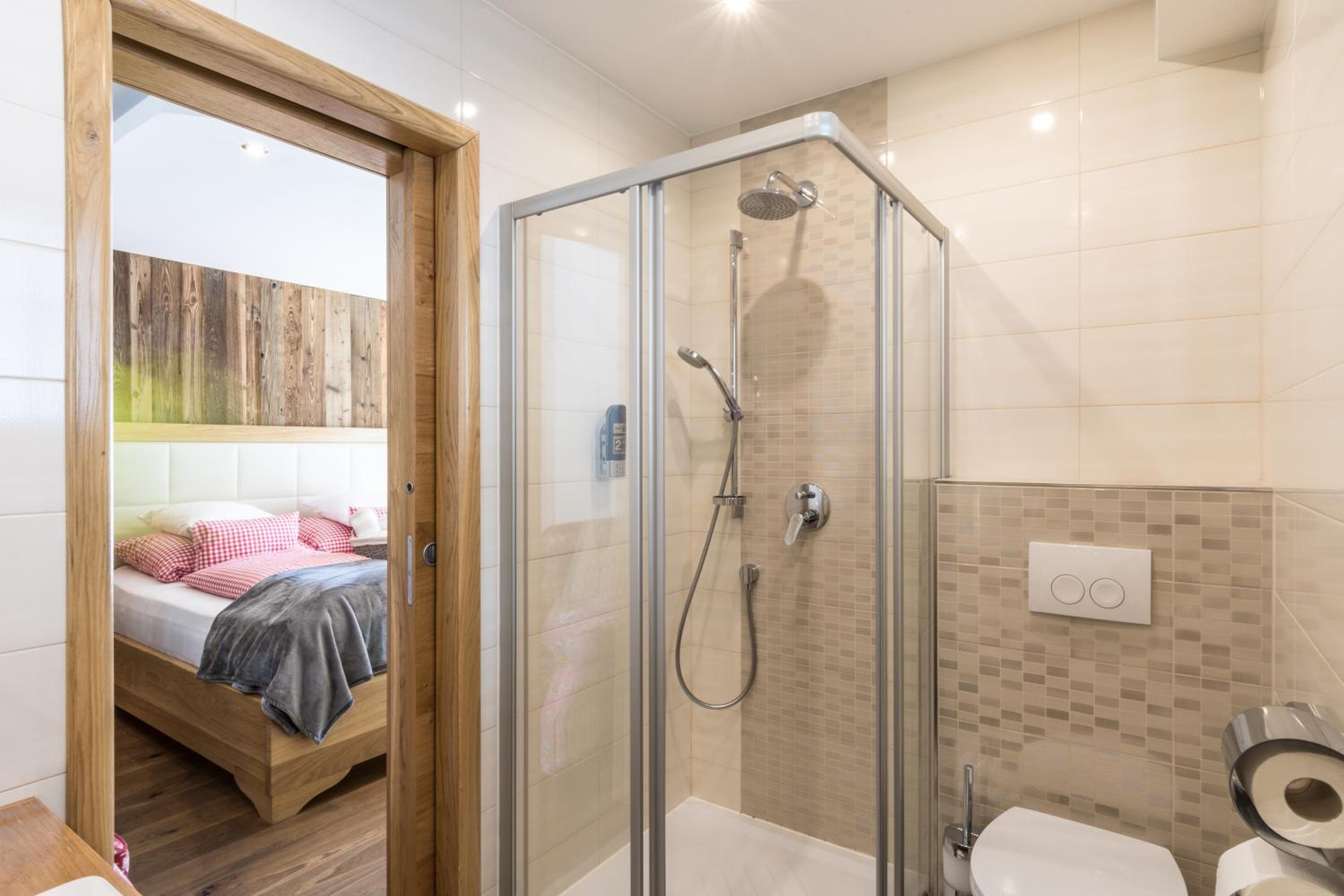 Deluxe Double Room photo 2