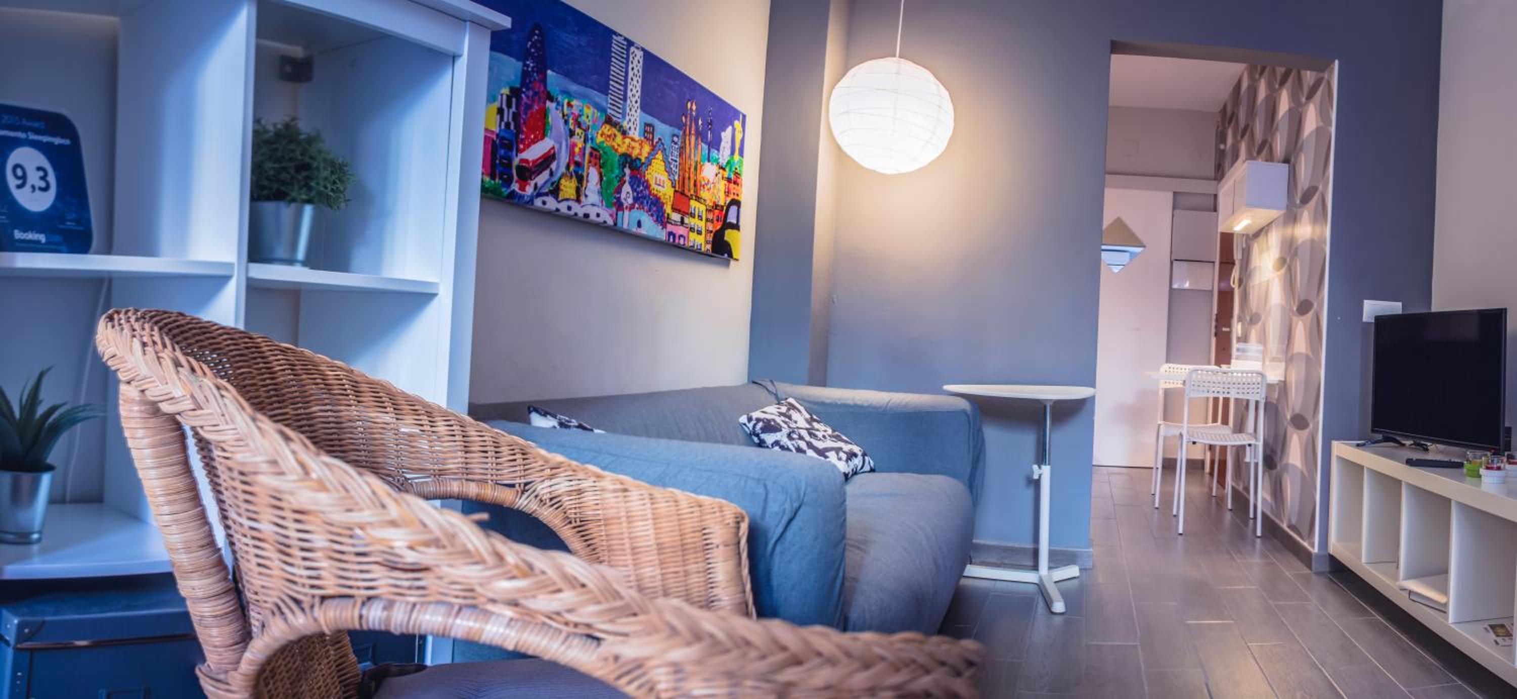 Studio Apartment photo 2