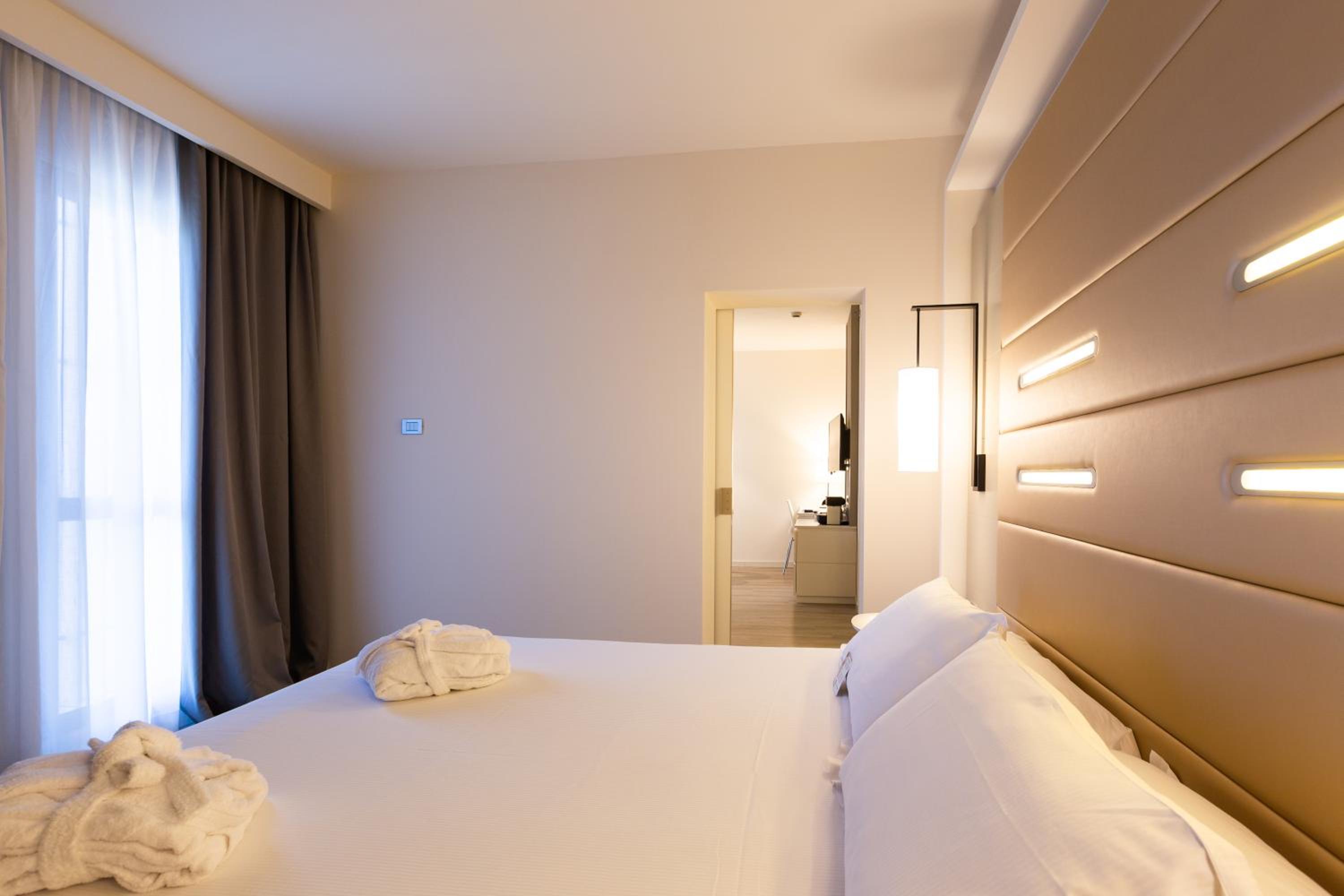 Junior Suite - Photo 7