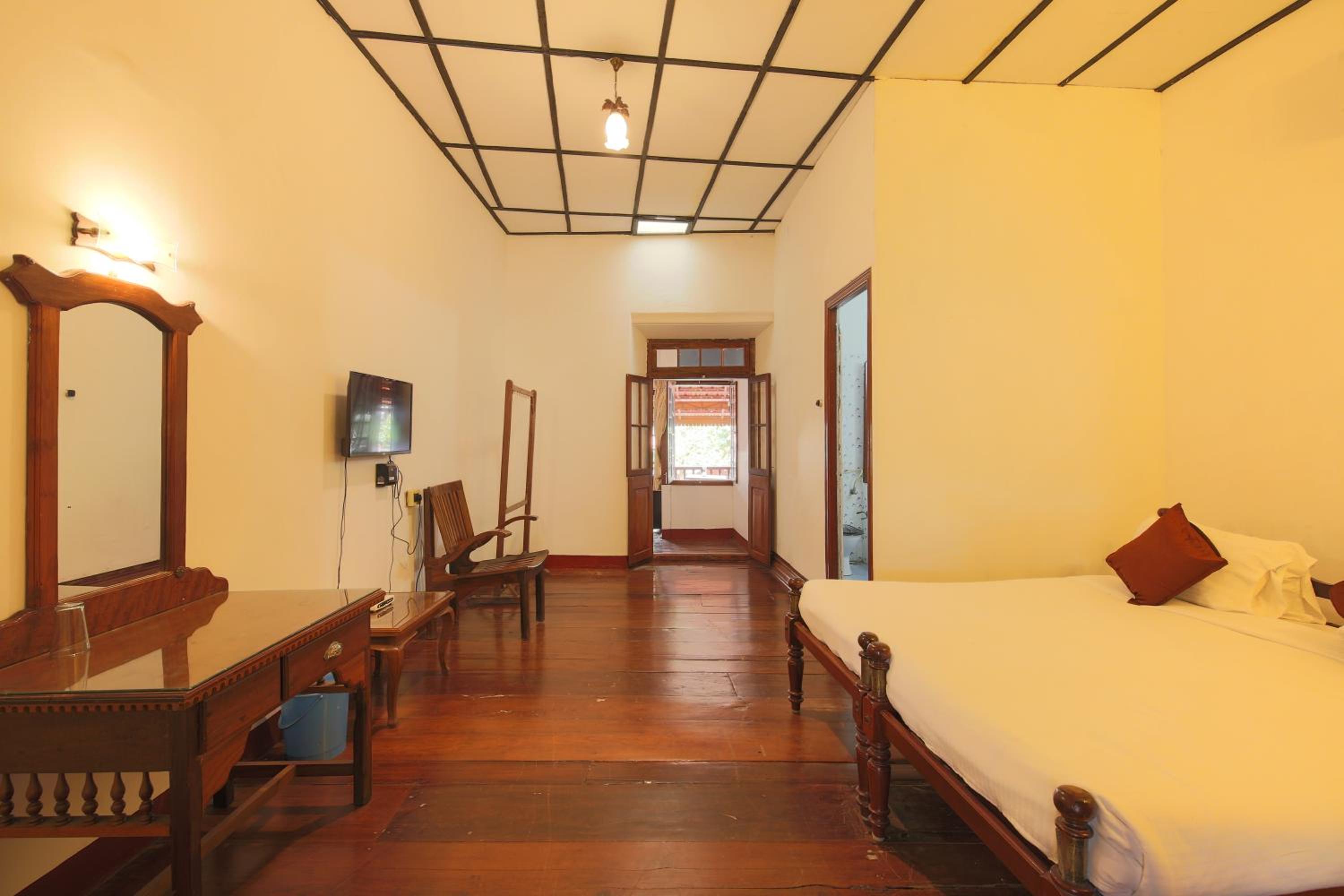 Superior King Room photo 2