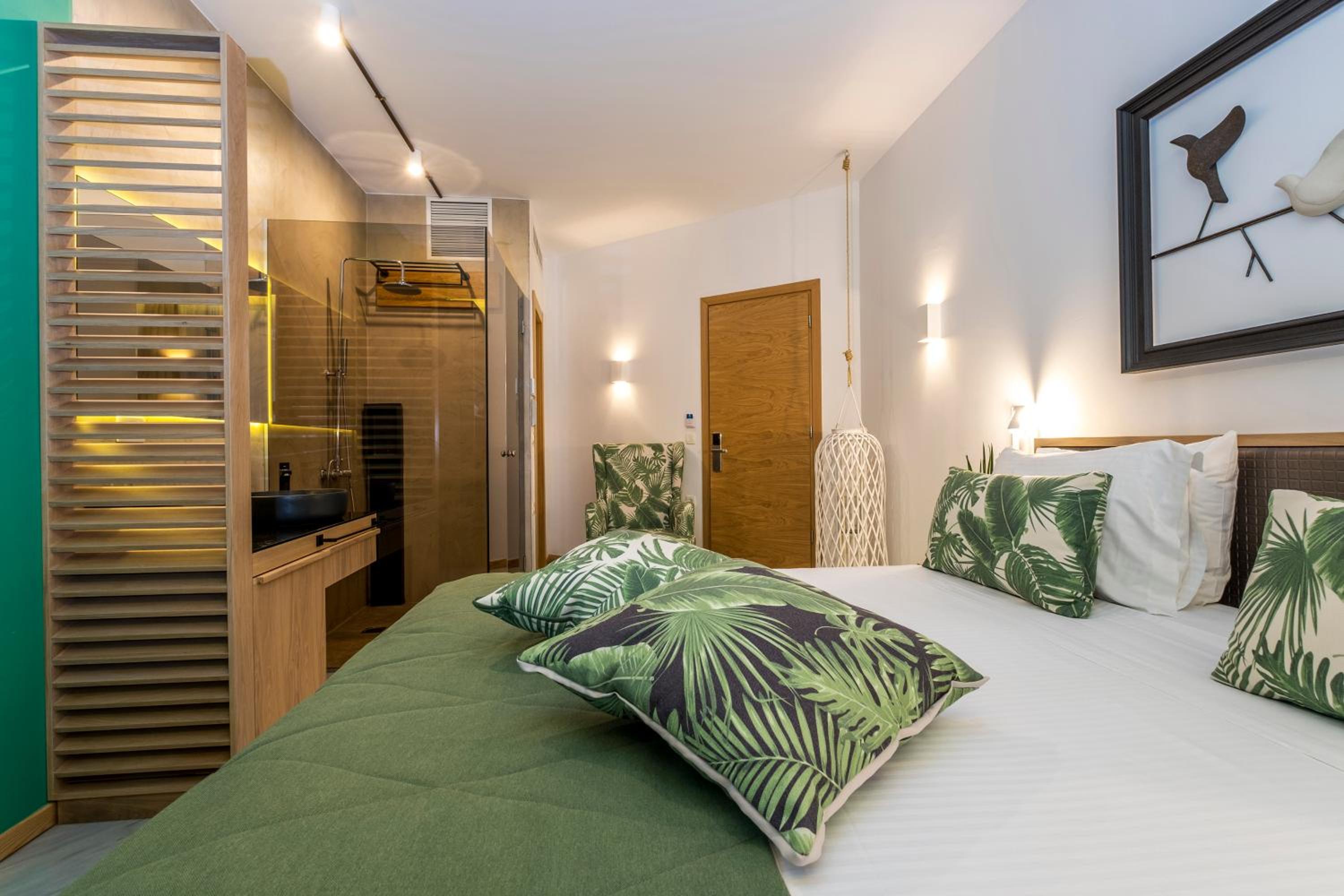 Superior Twin/Double Room (Ground floor)