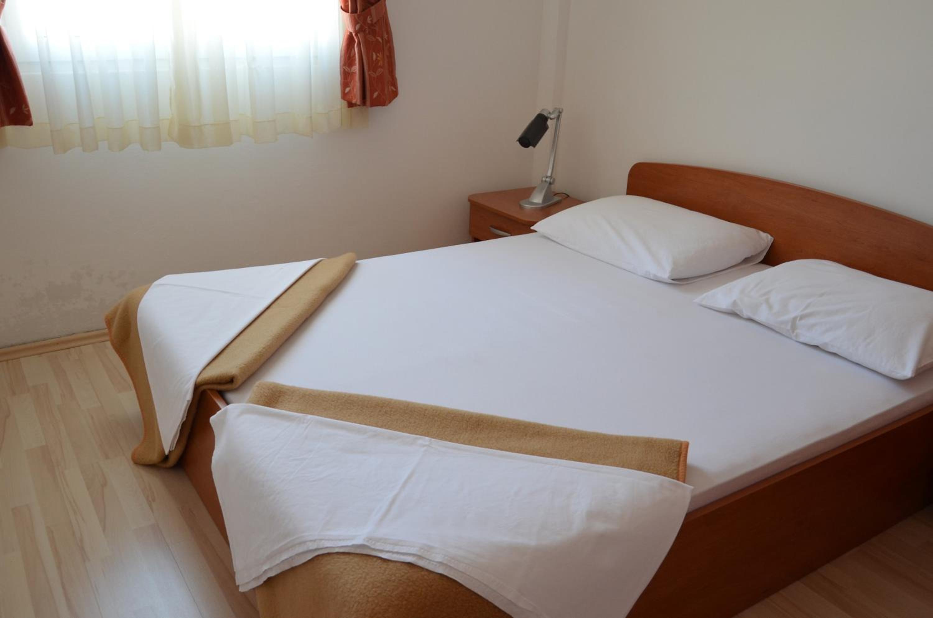 Two-Bedroom Apartment with Terrace No.12 photo 3