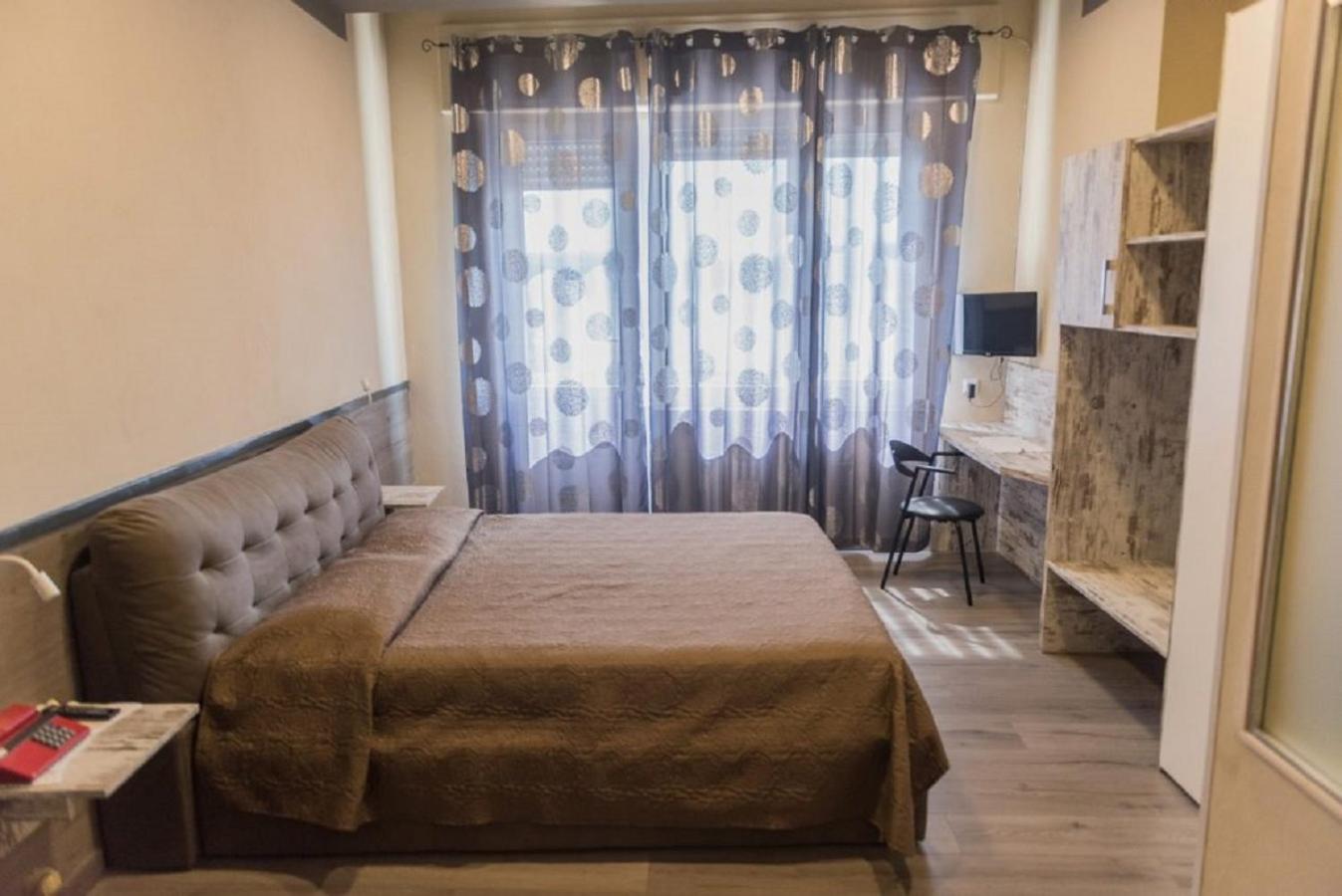 Triple Room - Photo 1