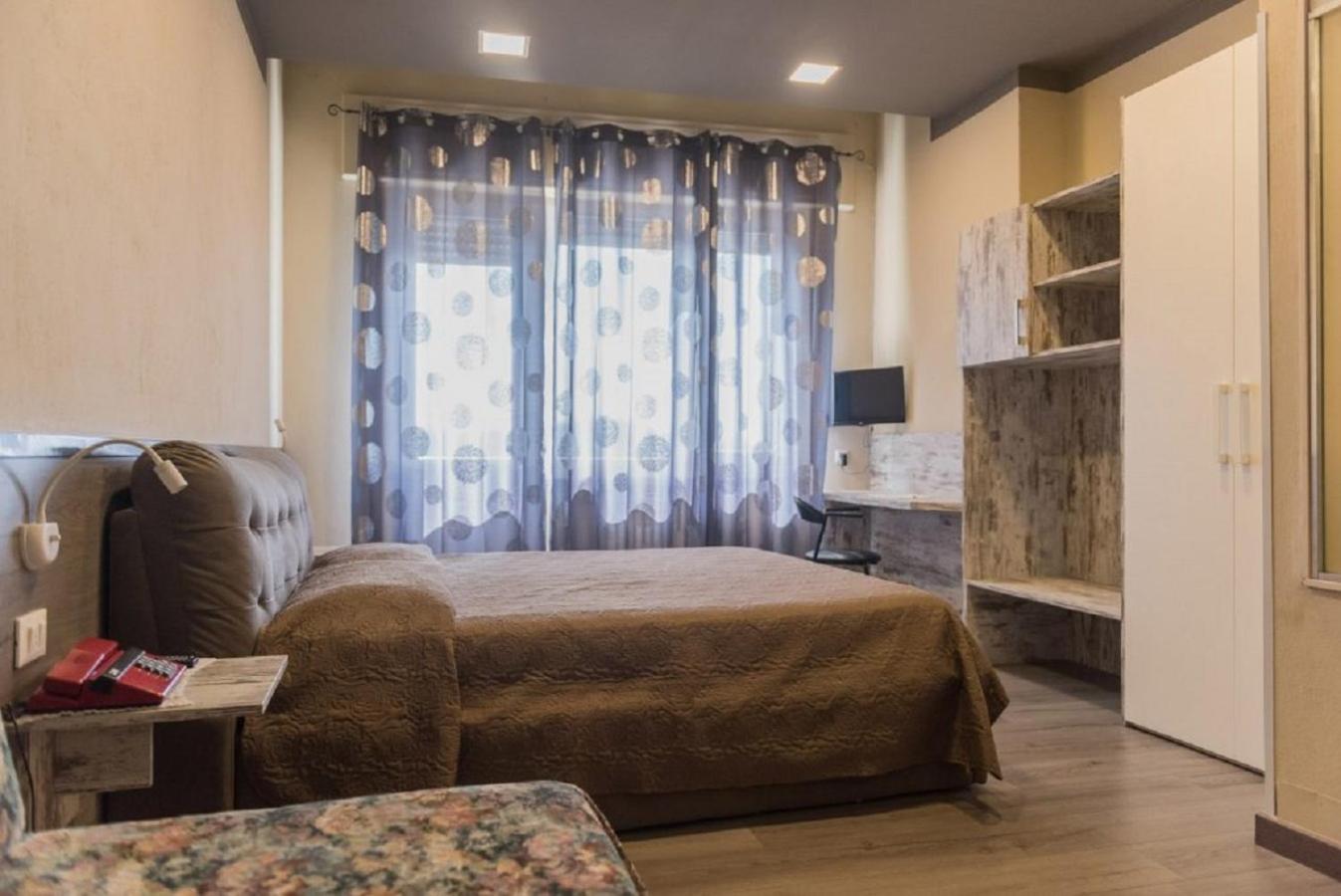 Triple Room - Photo 2