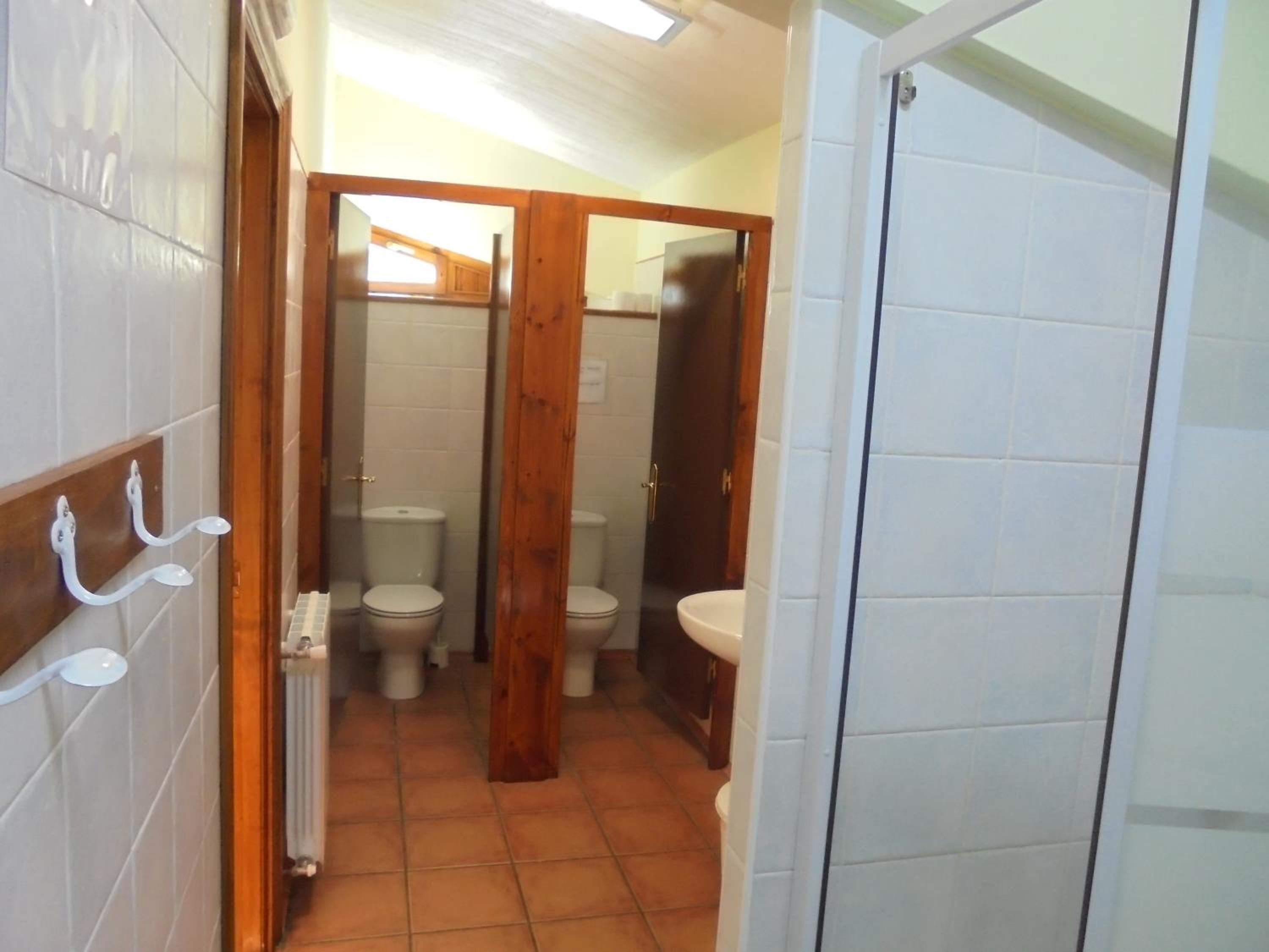 Family Room with Private Bathroom photo 3