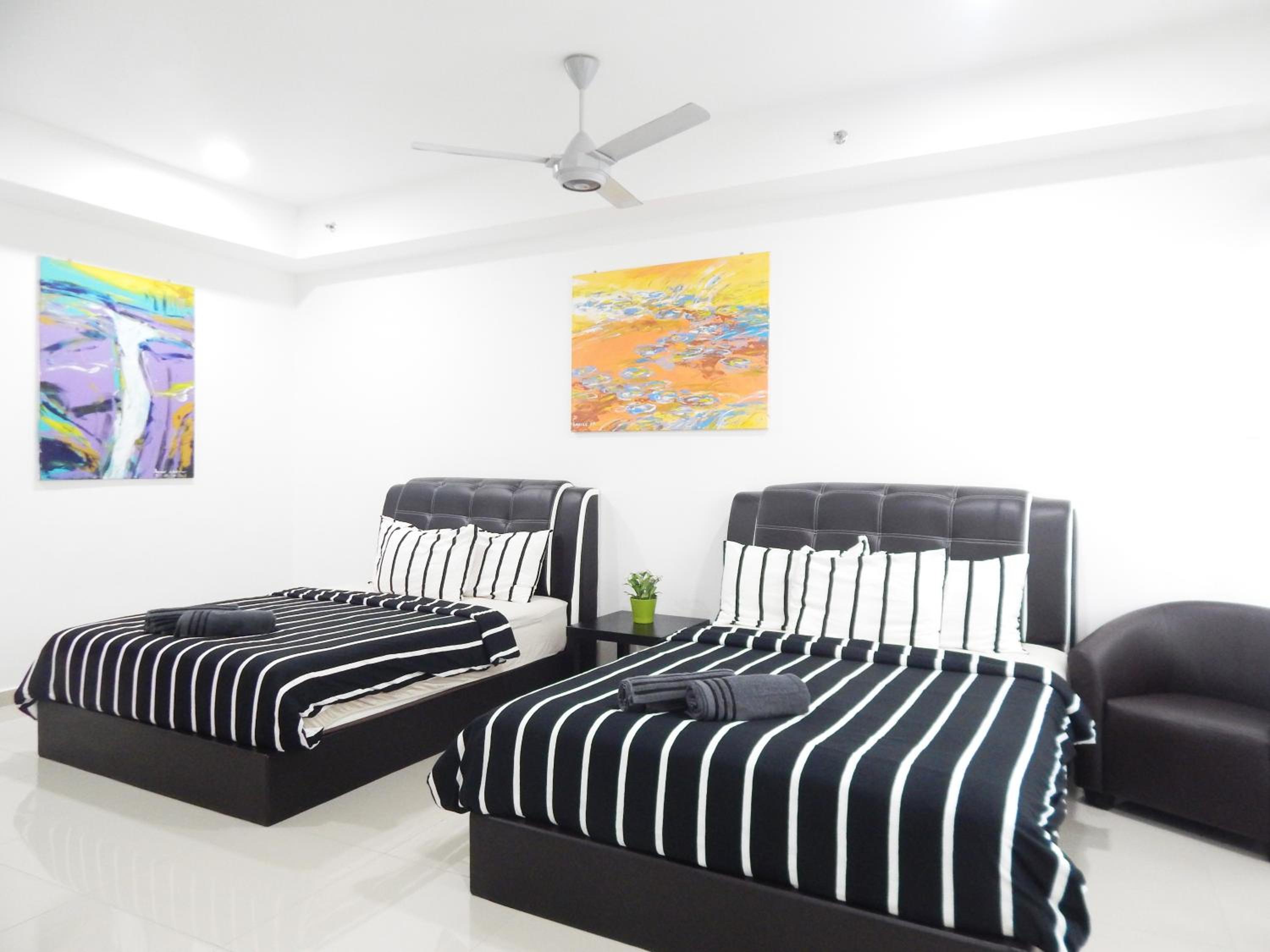 Studio Apartment photo 2