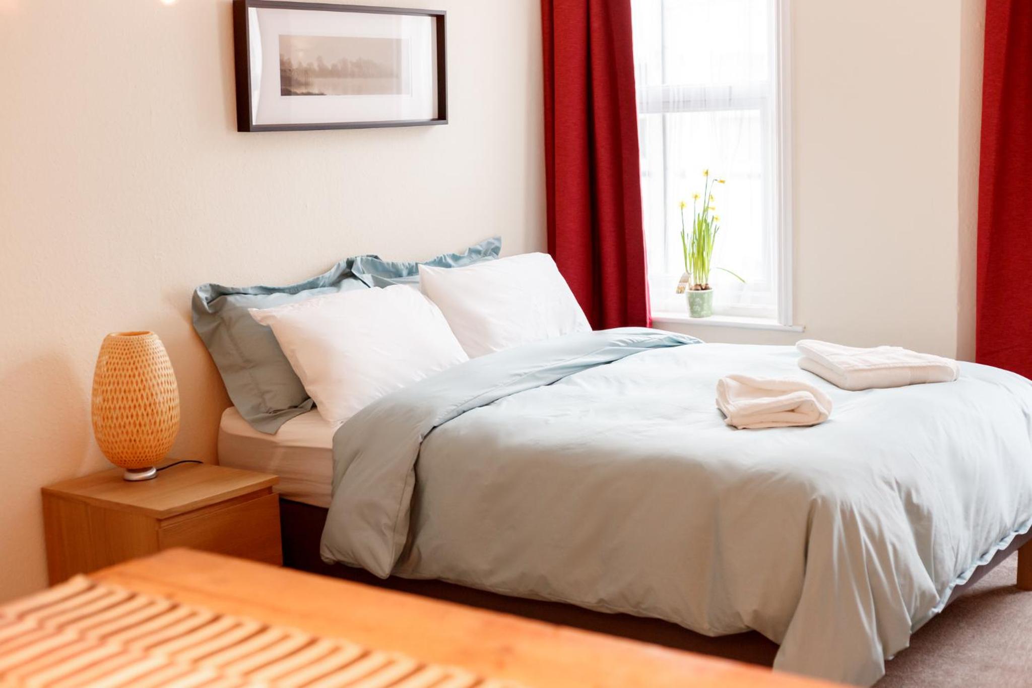 One-Bedroom Apartment - Photo 17