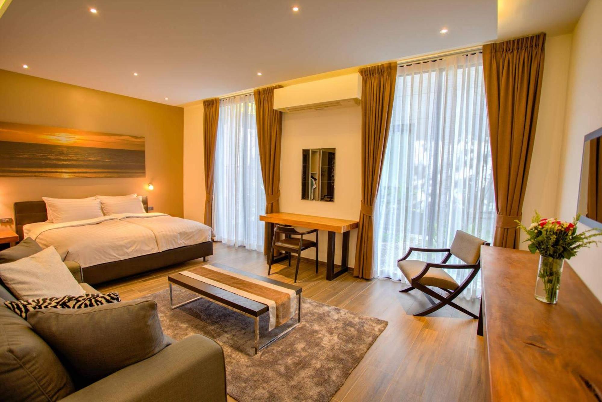 Apartment with Sea View - Photo 10