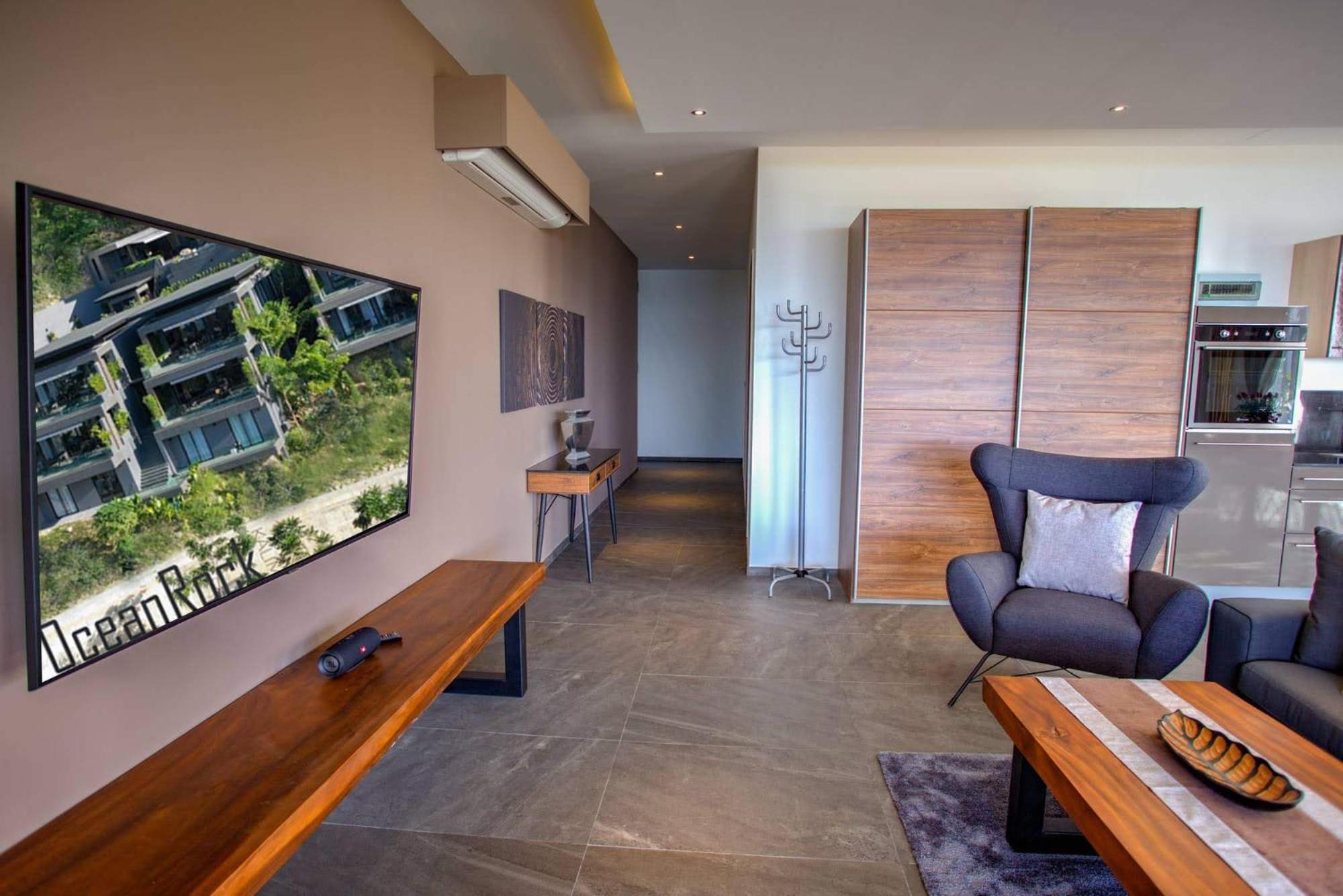 Apartment with Sea View - Photo 14