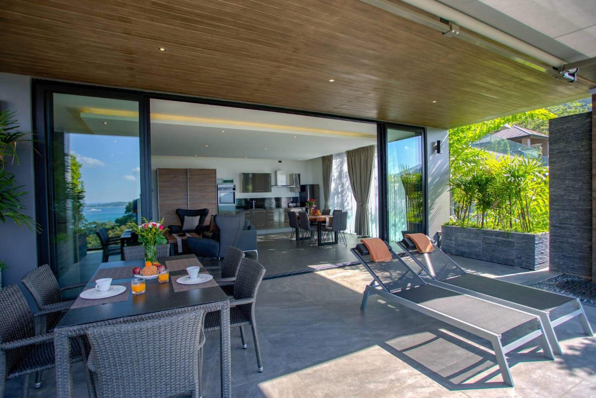 Apartment with Sea View - Photo 13