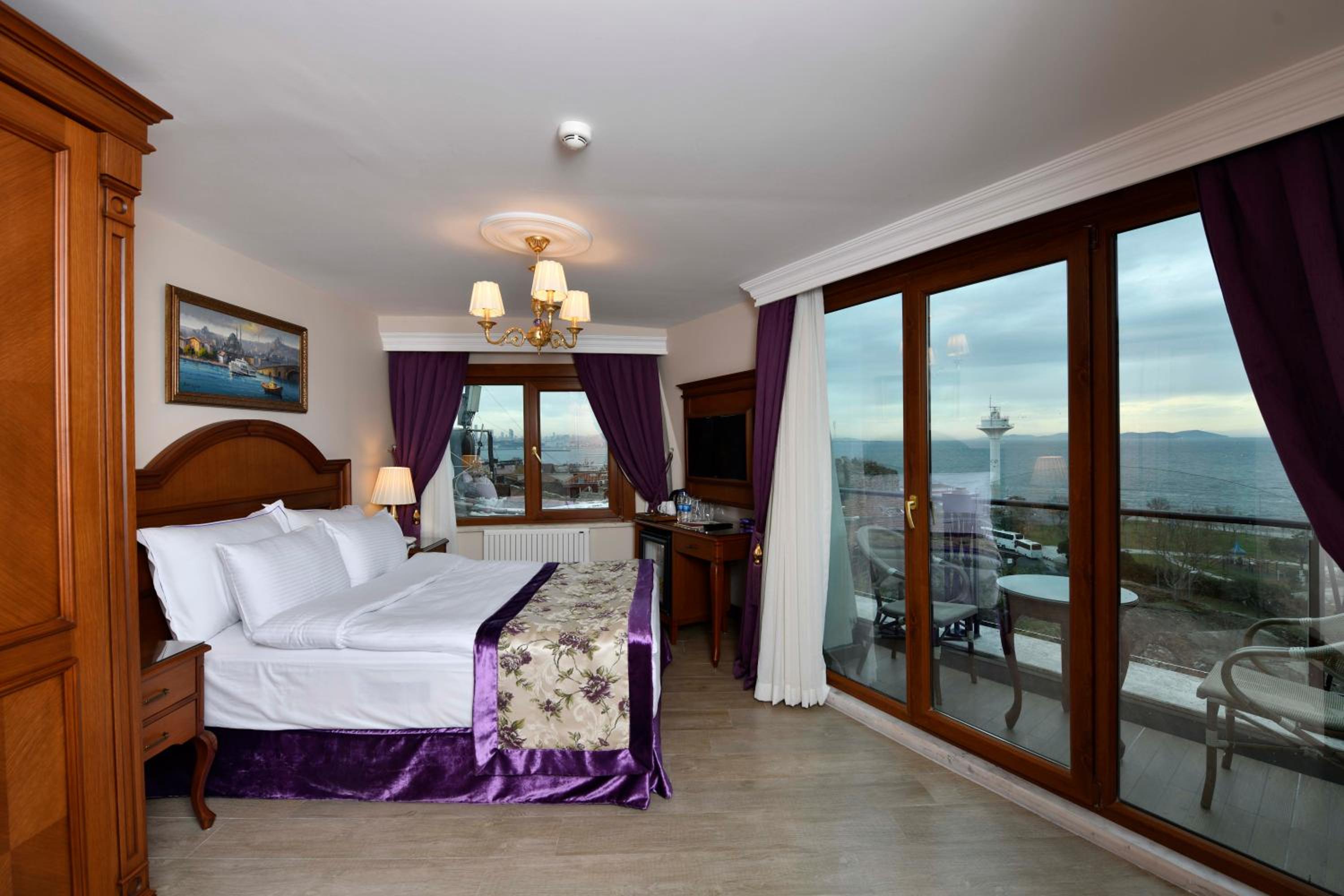 Executive Suite Balcony, Sea or Blue Mosque View photo 3