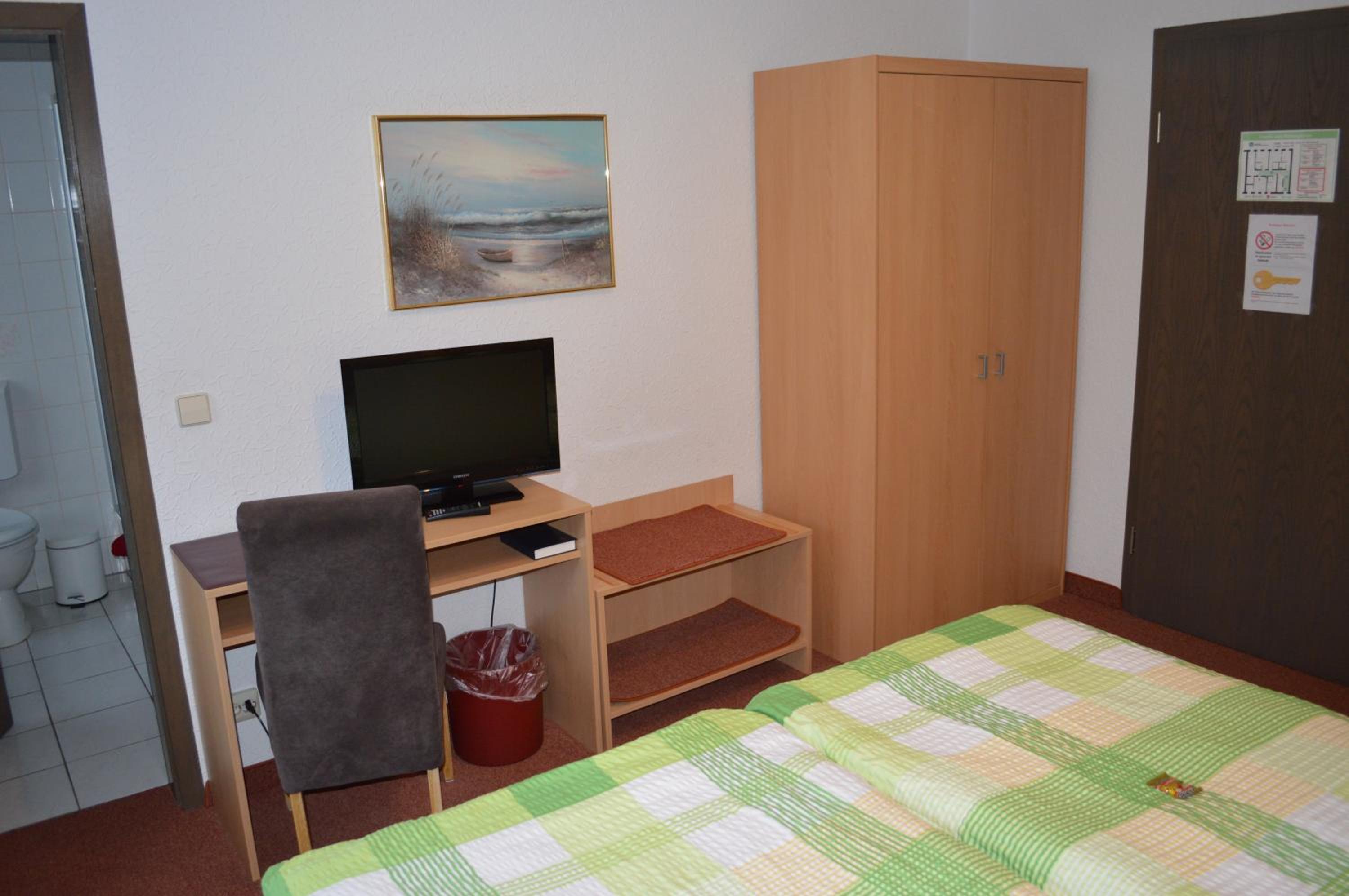 Standard Double Room photo 3