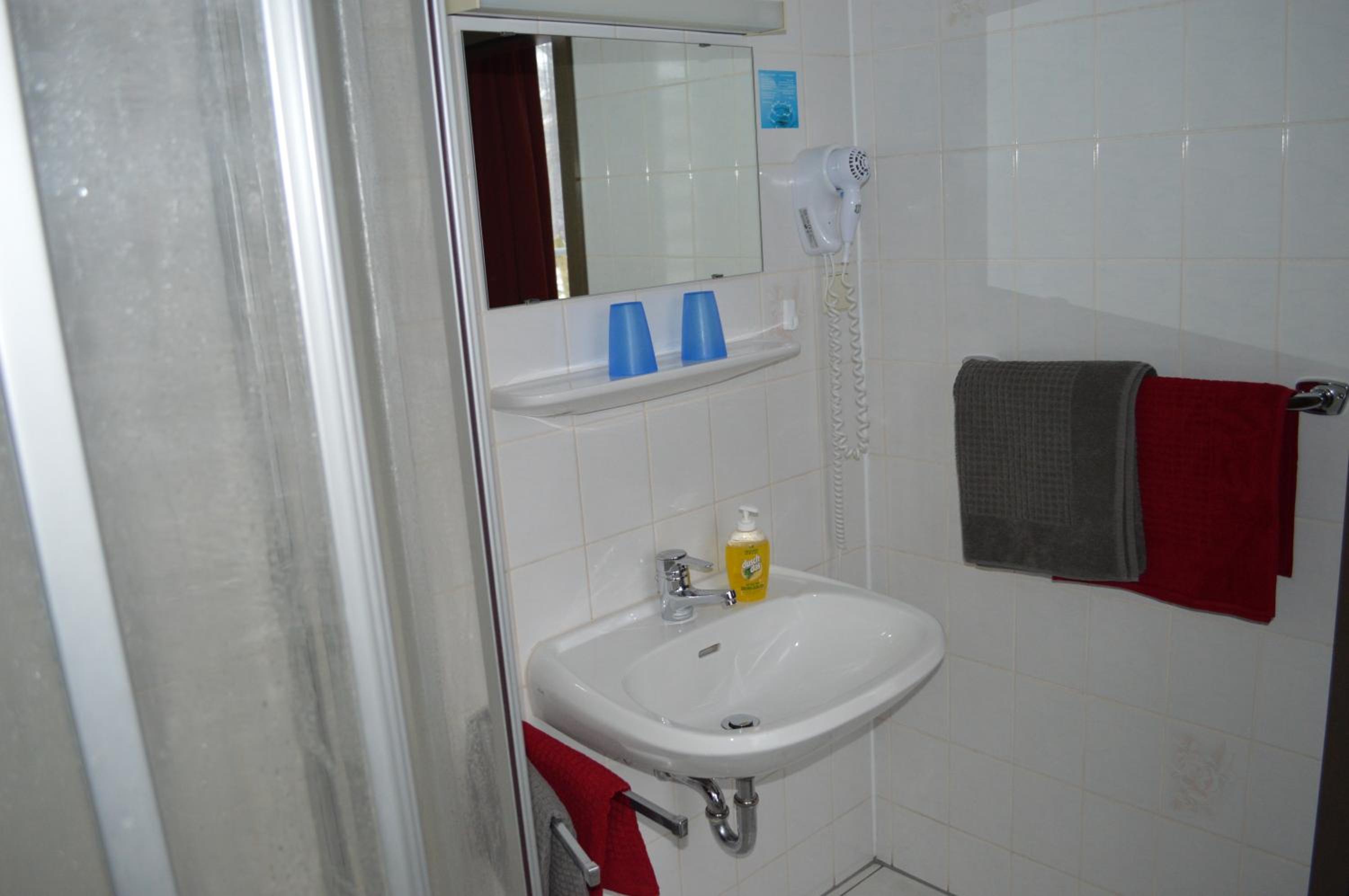 Standard Twin Room photo 3