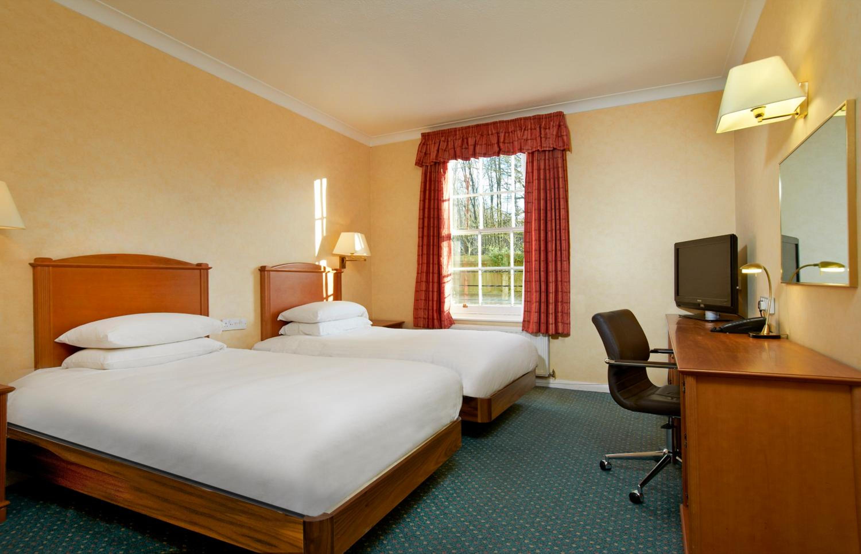 Twin Room - Photo 3