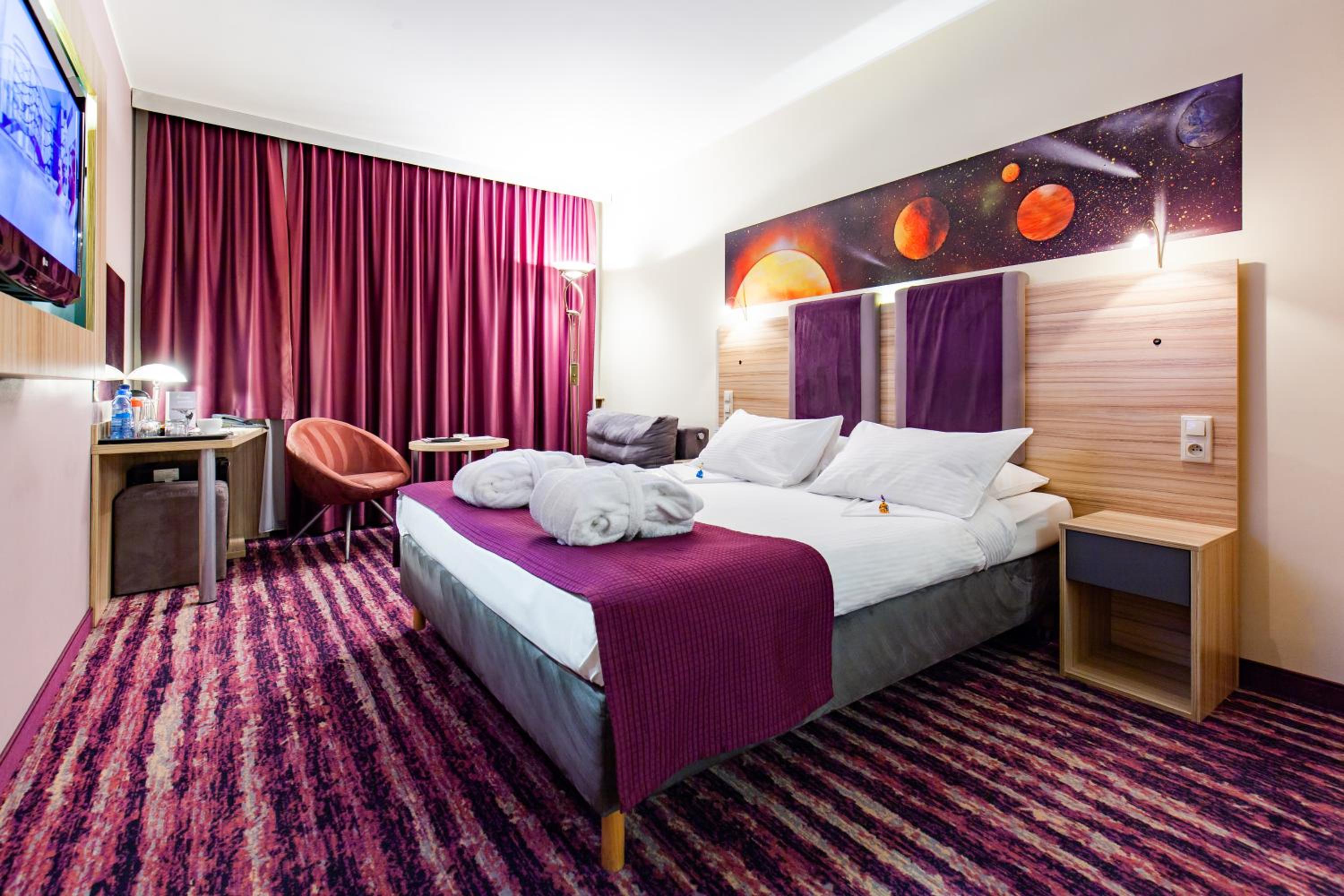 Business Queen Room - Photo 2