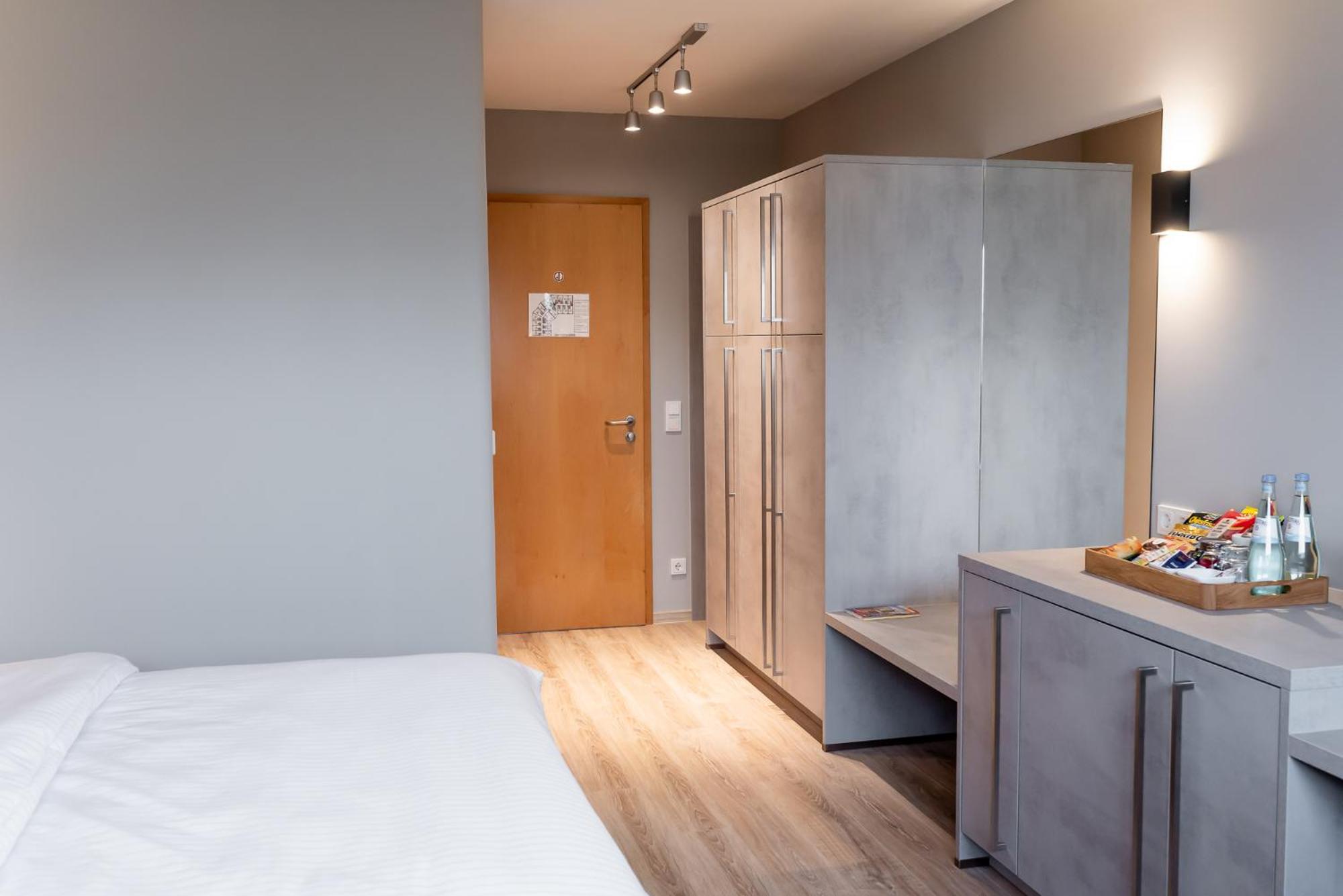 Deluxe Double or Twin Room photo 3