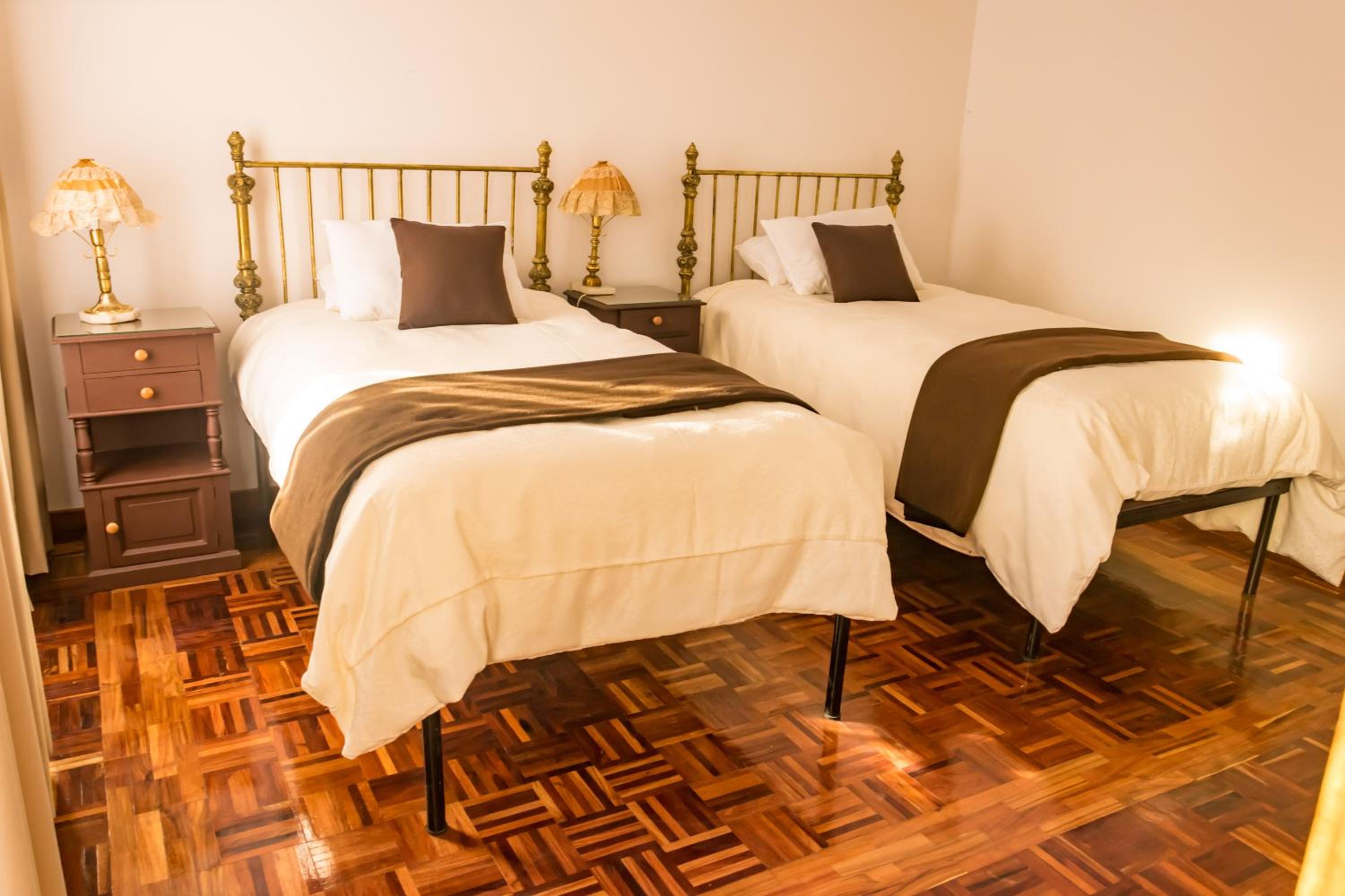 Twin Room with Bathroom photo 1