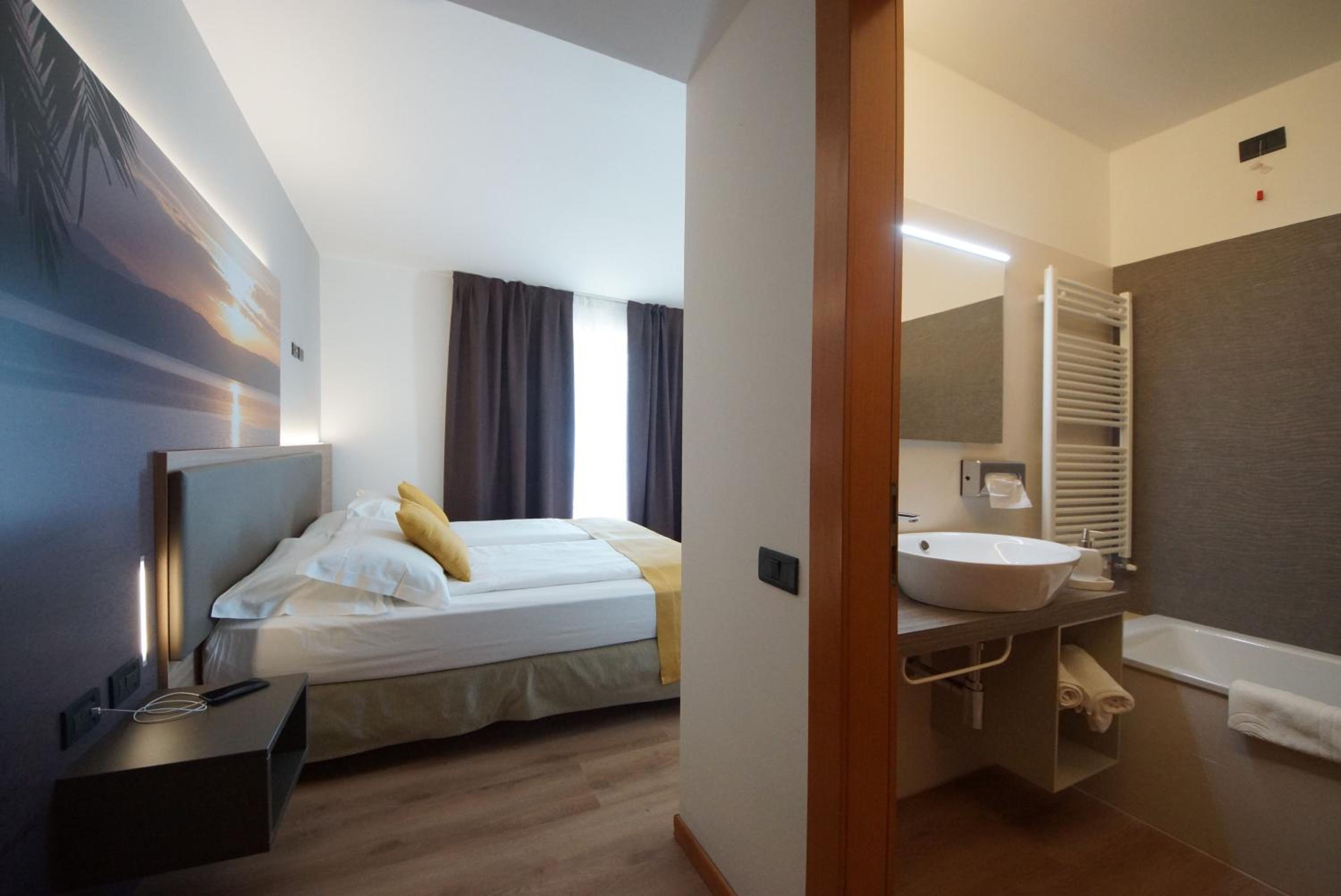 Triple Room - Photo 1