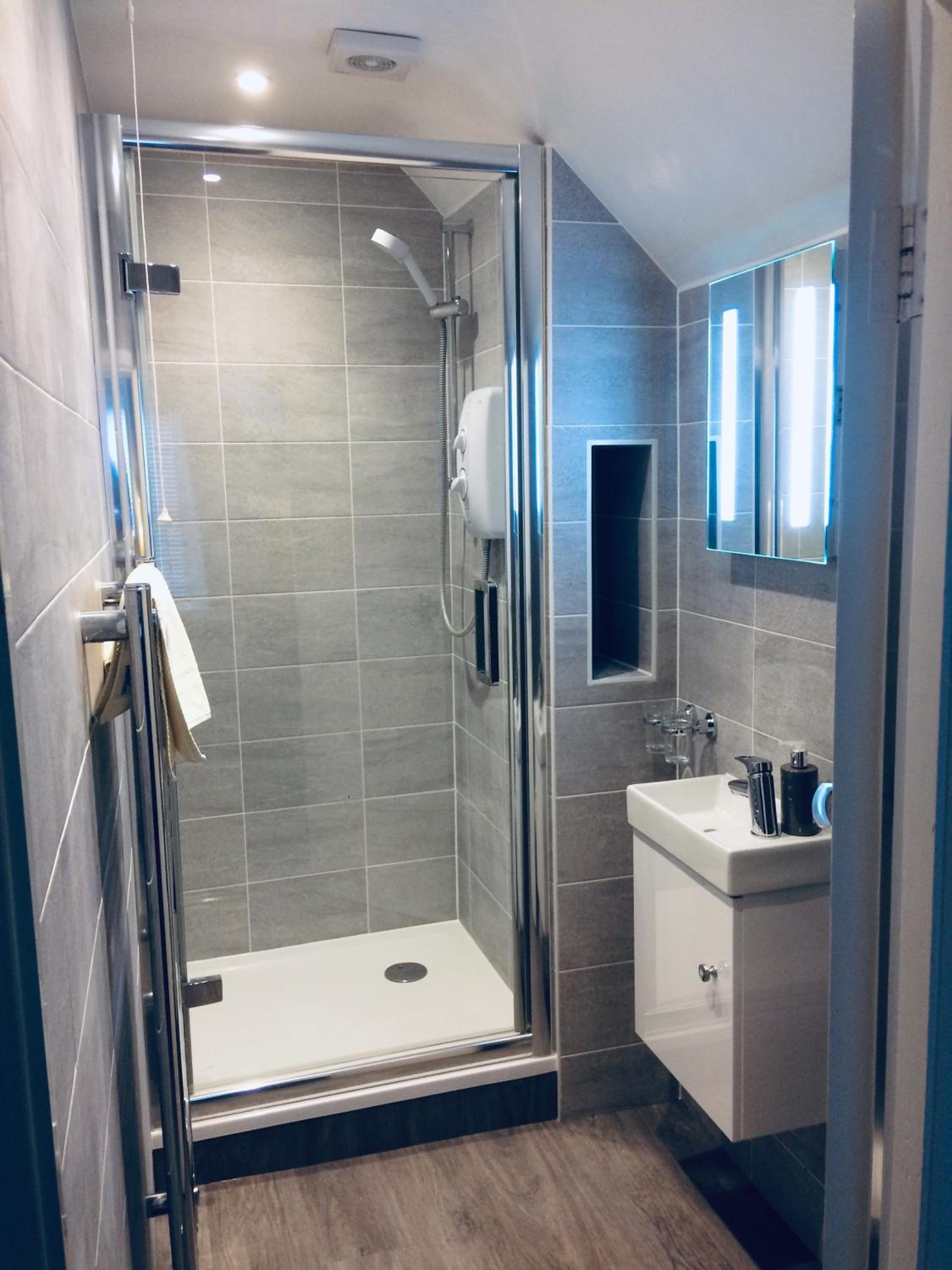 Twin Room With Bathroom photo 2