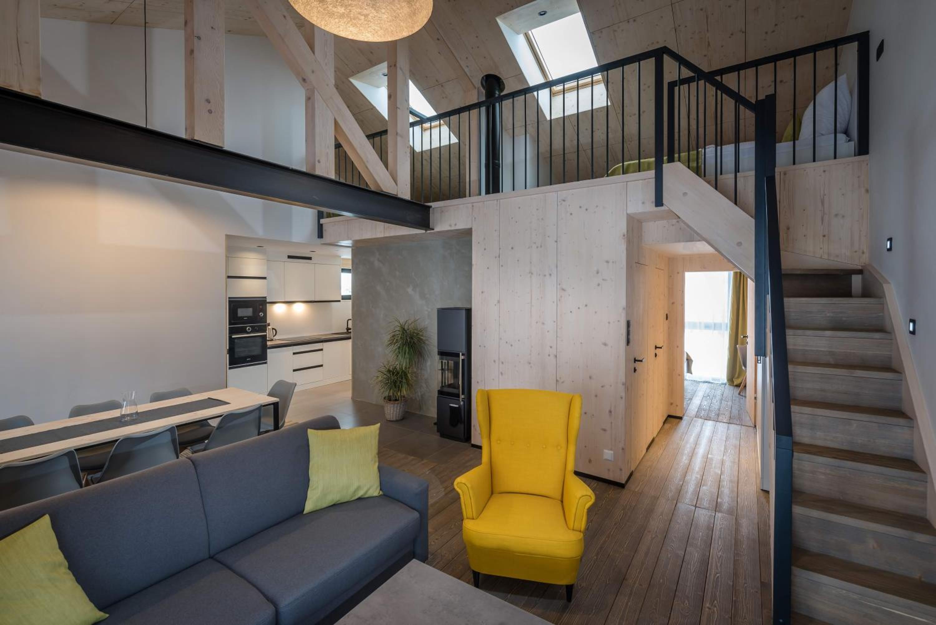 Deluxe Apartment