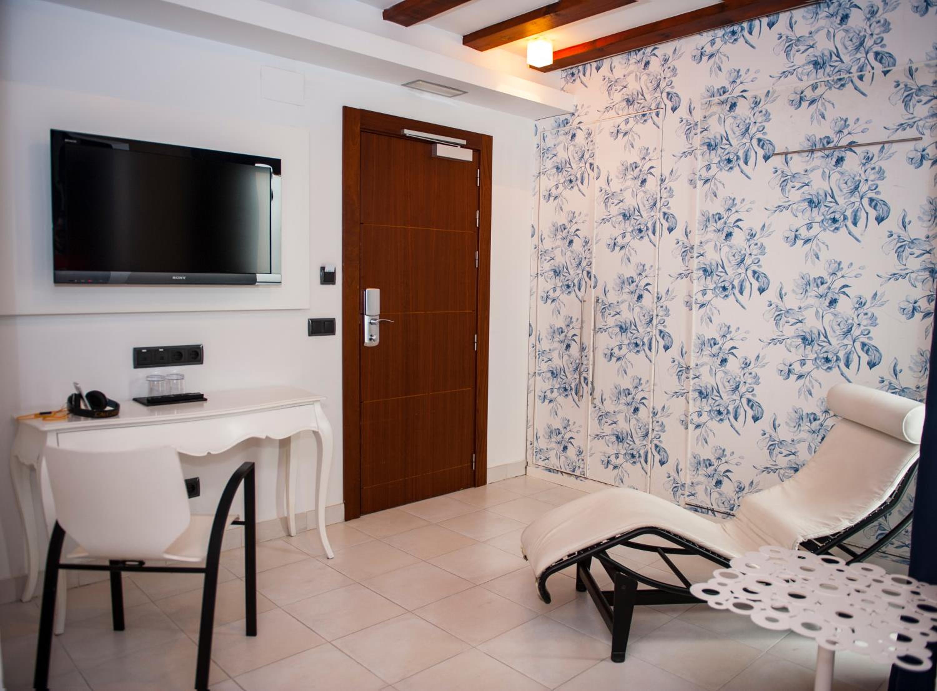 Junior Suite - Photo 15