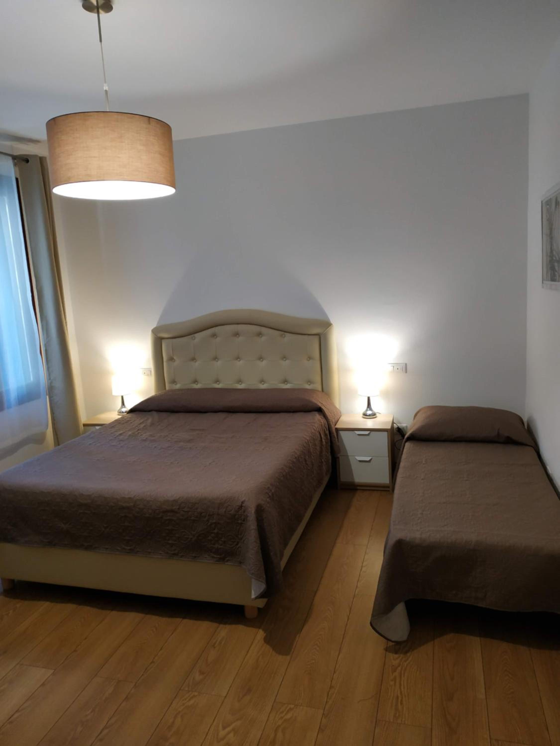 Comfort Triple Room with Shower and Private Bathroom