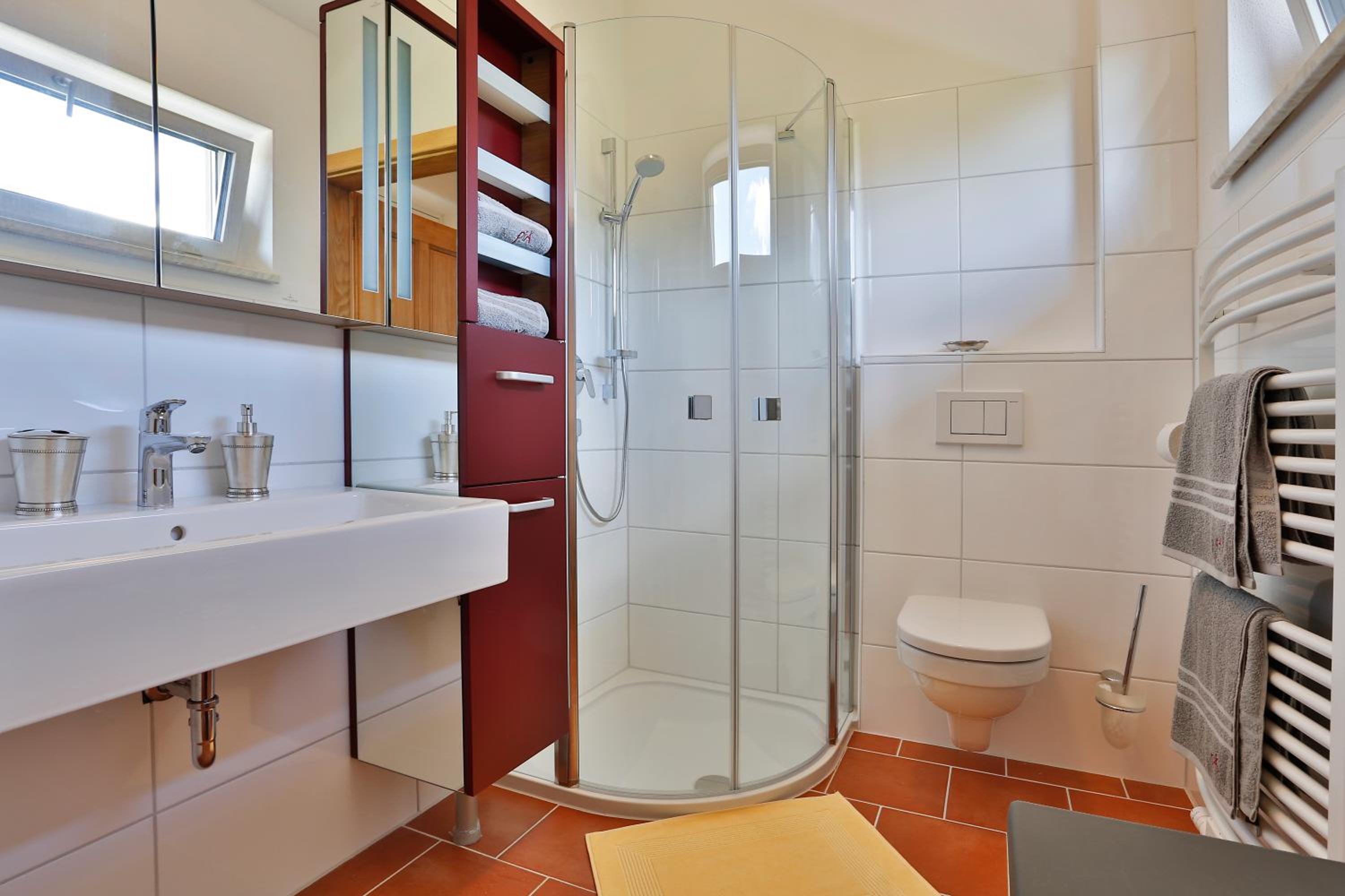 Comfort One-Bedroom Apartment with Balcony photo 2