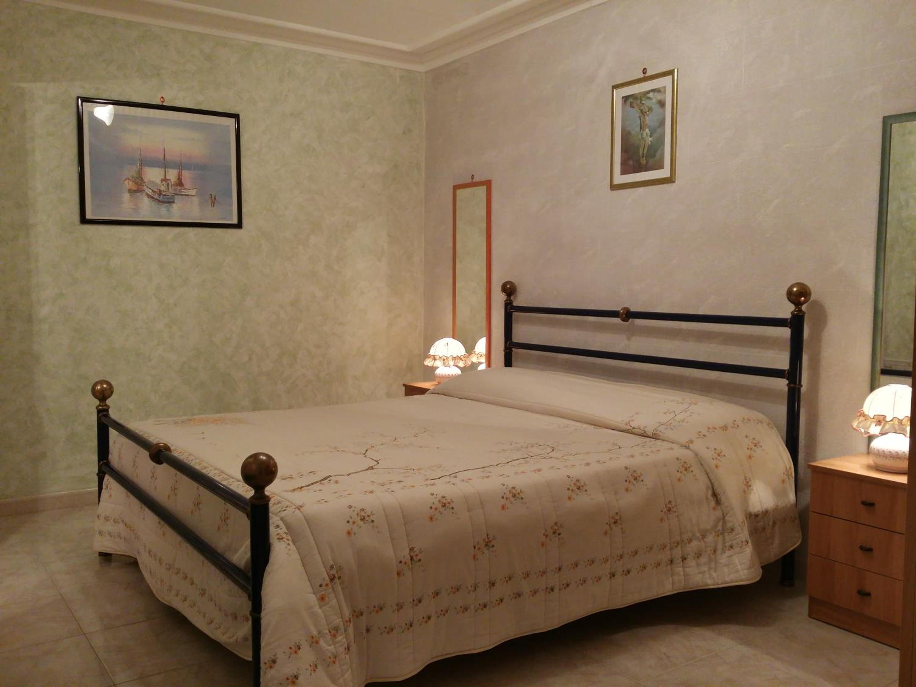 One-Bedroom House photo 3